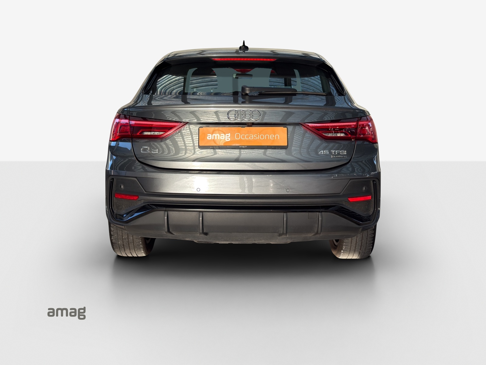 AUDI Q3 Sportback 45 TFSI S line quattro S-tronic-image-3