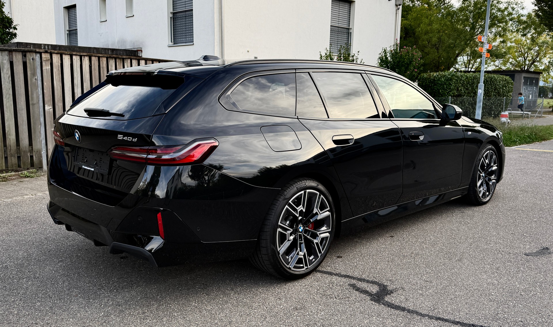 BMW 540d xDRIVE 48V TOURING M SPORT PRO STEPTRONIC*VOLLAUSSTATTUNG*M5 SPORTSITZE*EL. PANORAMADACH*EL. AHK*-image-10