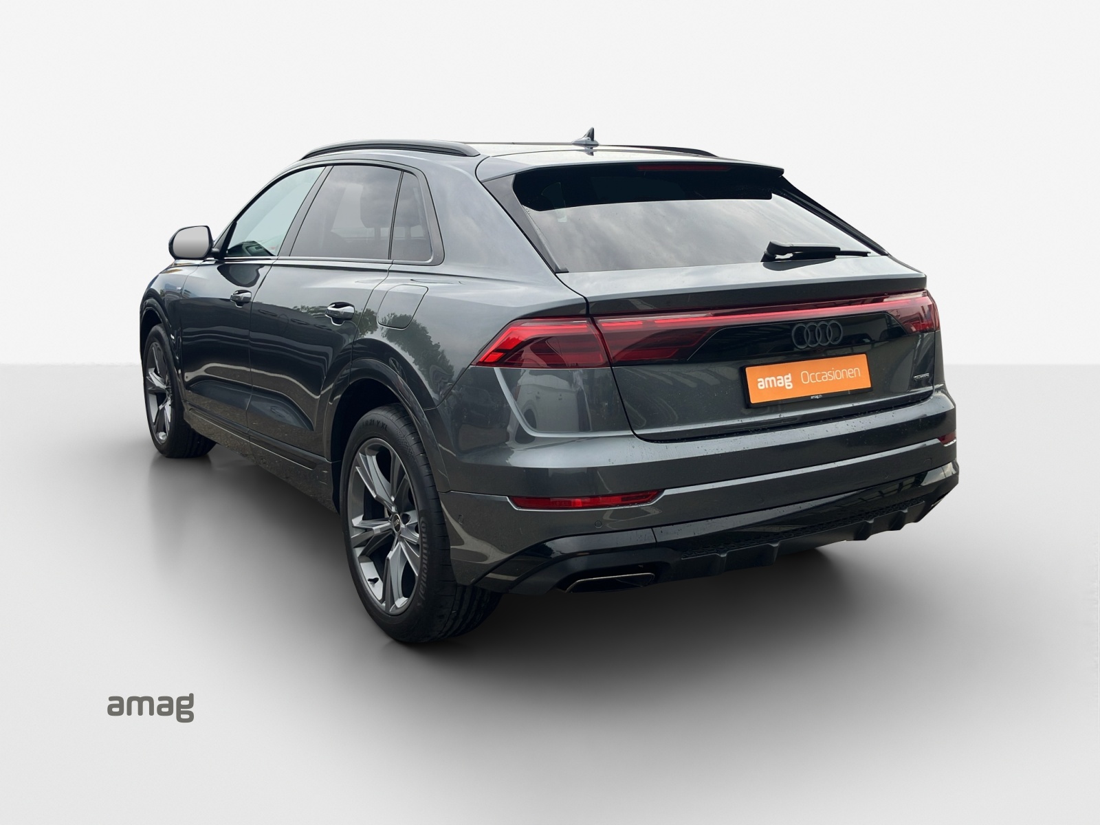AUDI Q8 SUV TFSI e quattro 290 kW Attraction tiptronic-image-2