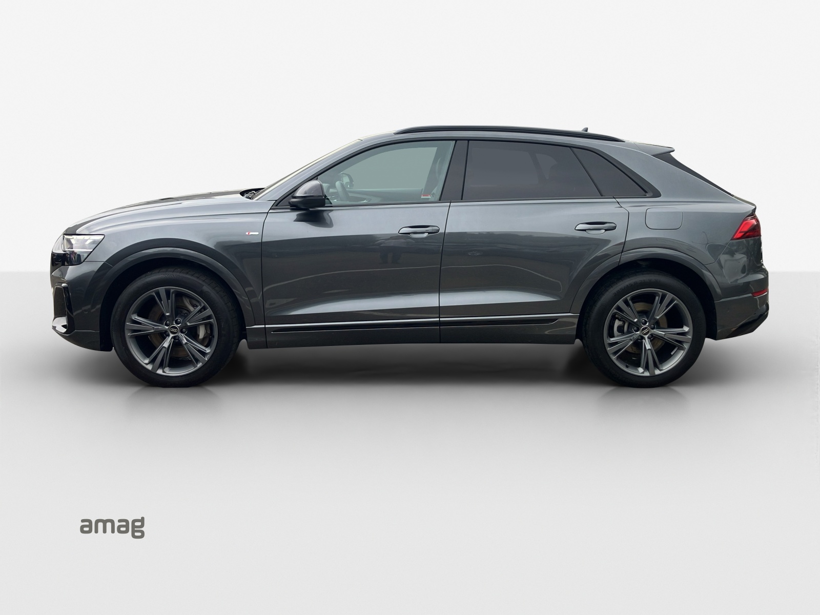 AUDI Q8 SUV TFSI e quattro 290 kW Attraction tiptronic-image-1