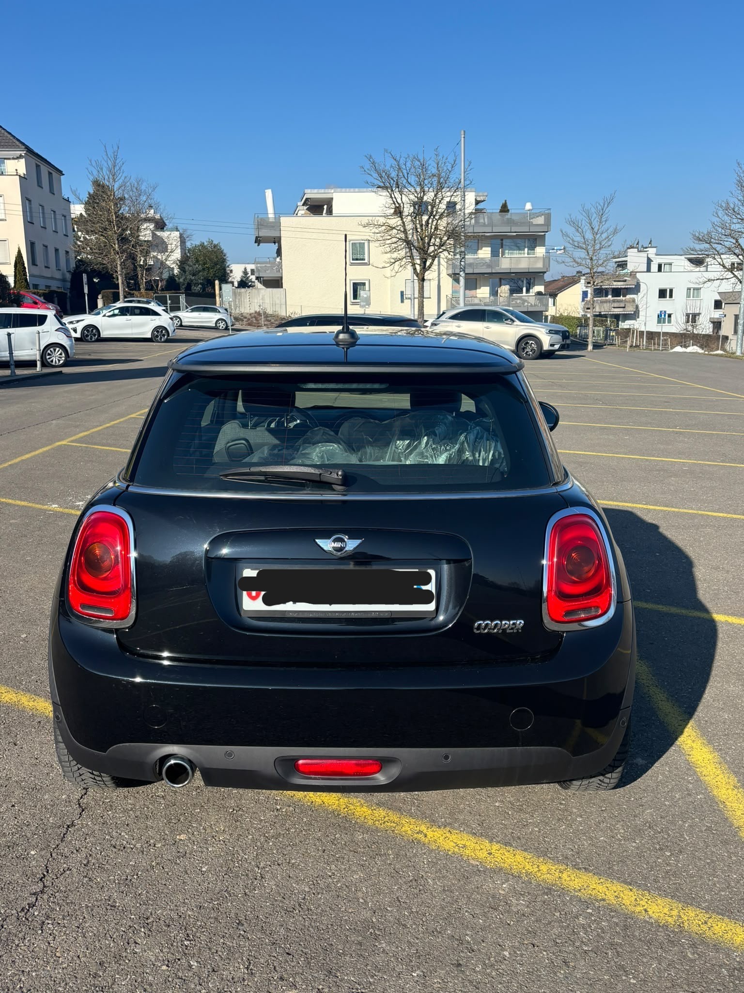 MINI 1.5i Cooper-image-1