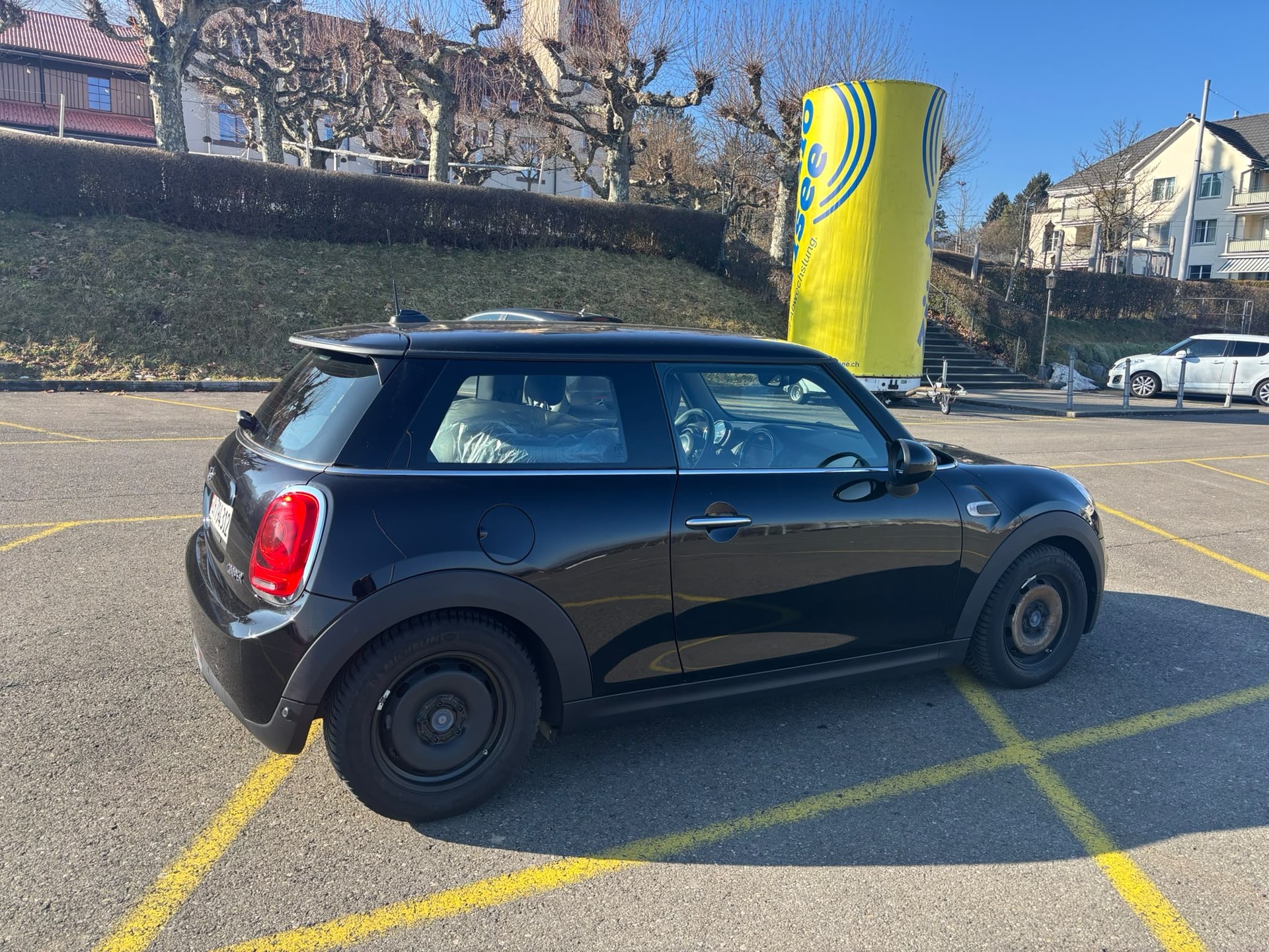MINI 1.5i Cooper-image-2