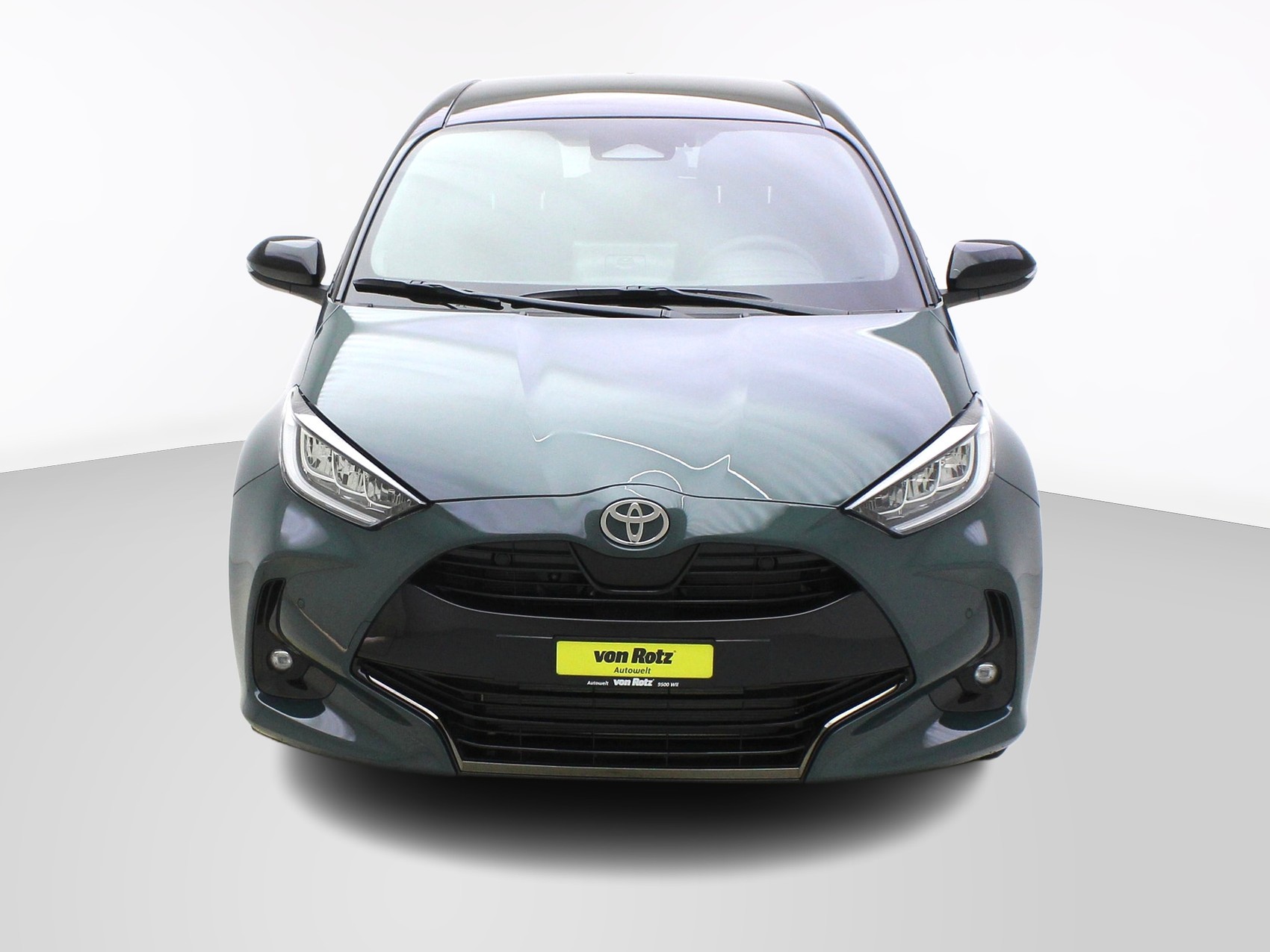 TOYOTA Yaris 1.5 VVT-i HSD Premium-image-4