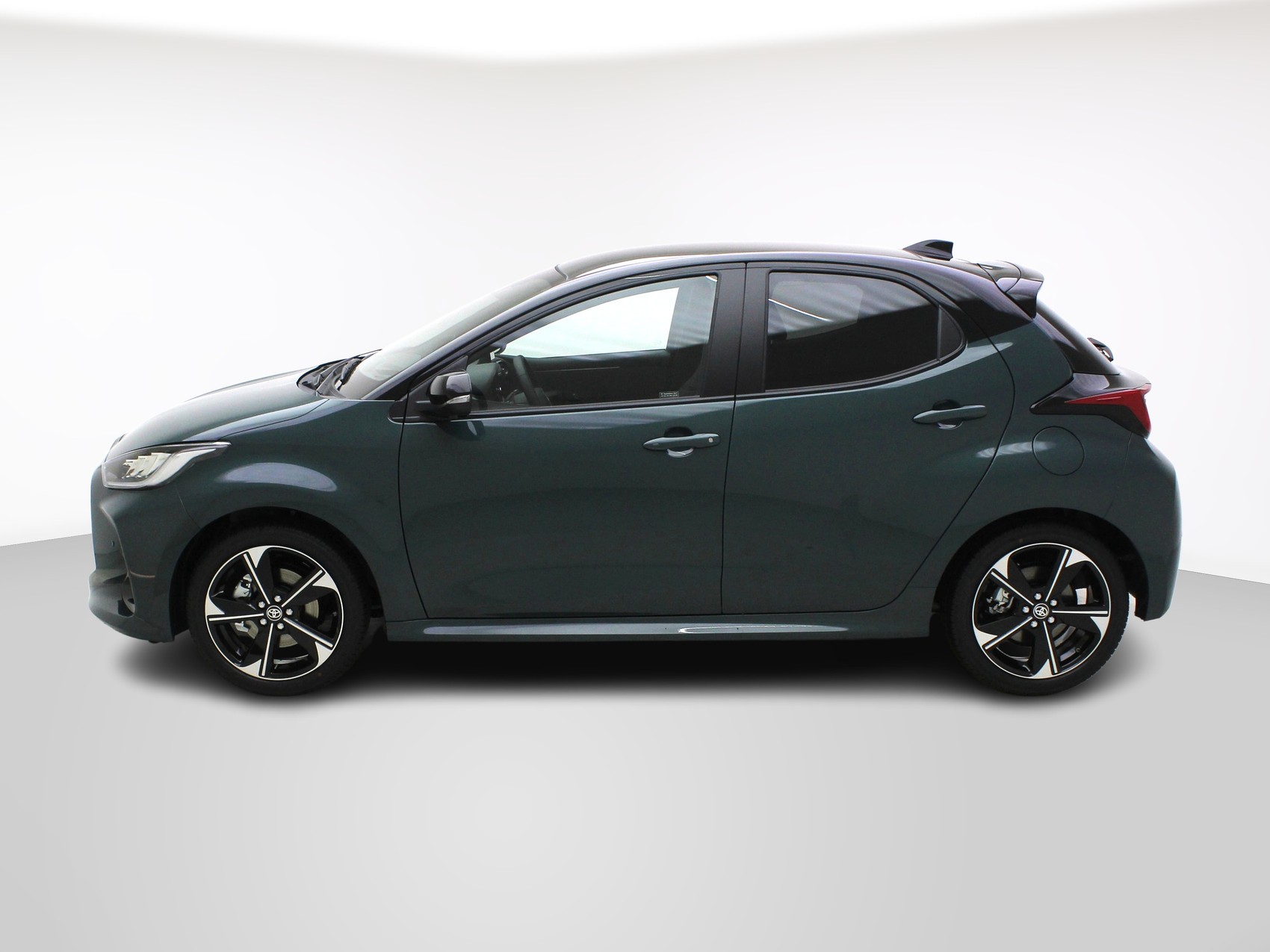 TOYOTA Yaris 1.5 VVT-i HSD Premium-image-1