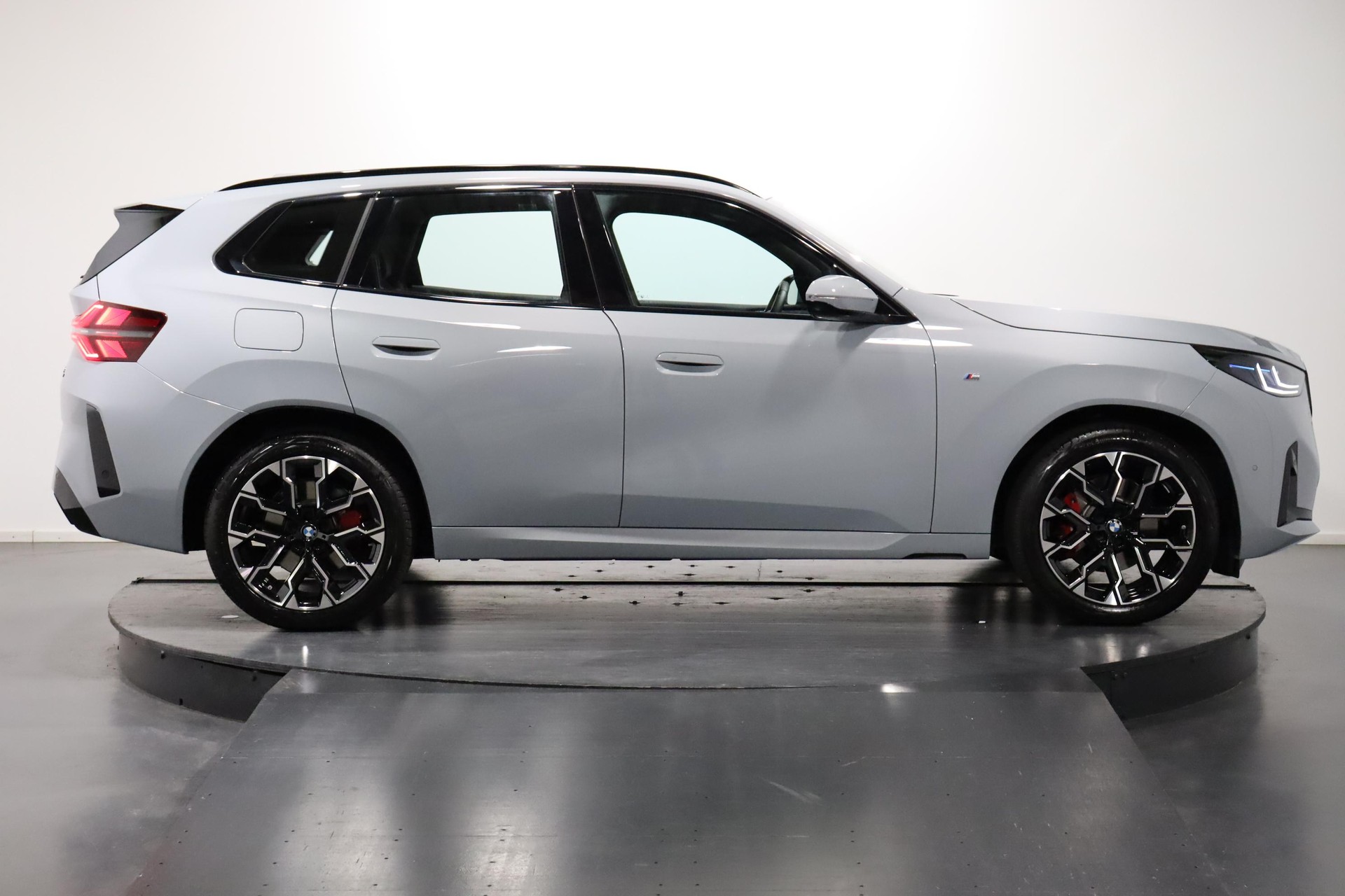 BMW X3 G45 20i xDrive-showroom-element-2