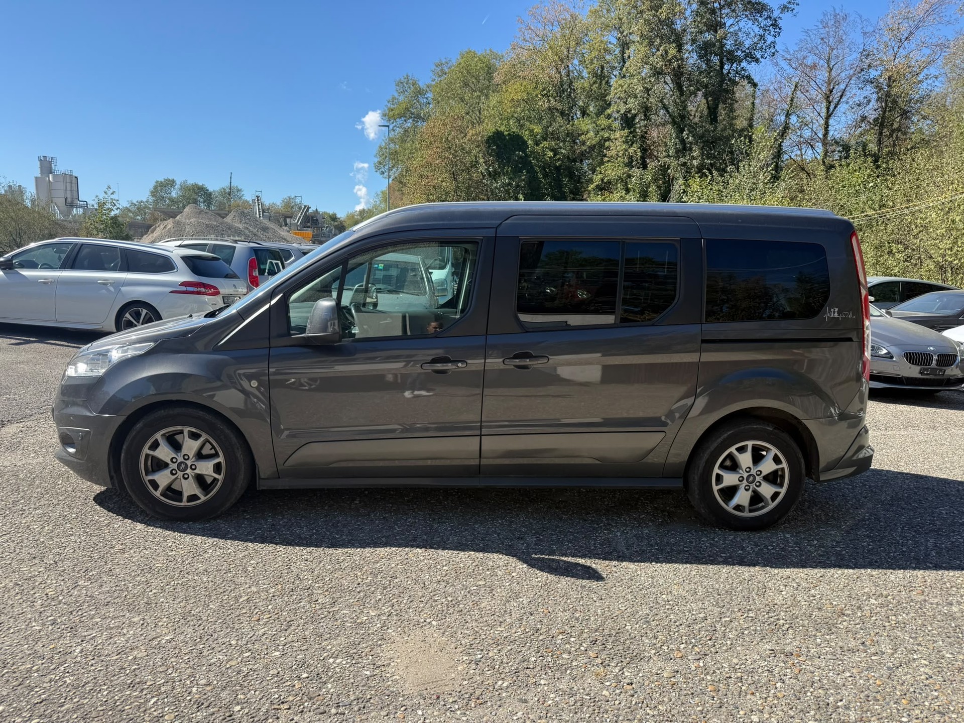 FORD Grand Tourneo Connect 1.5 TDCi Trend Powershift-image-5