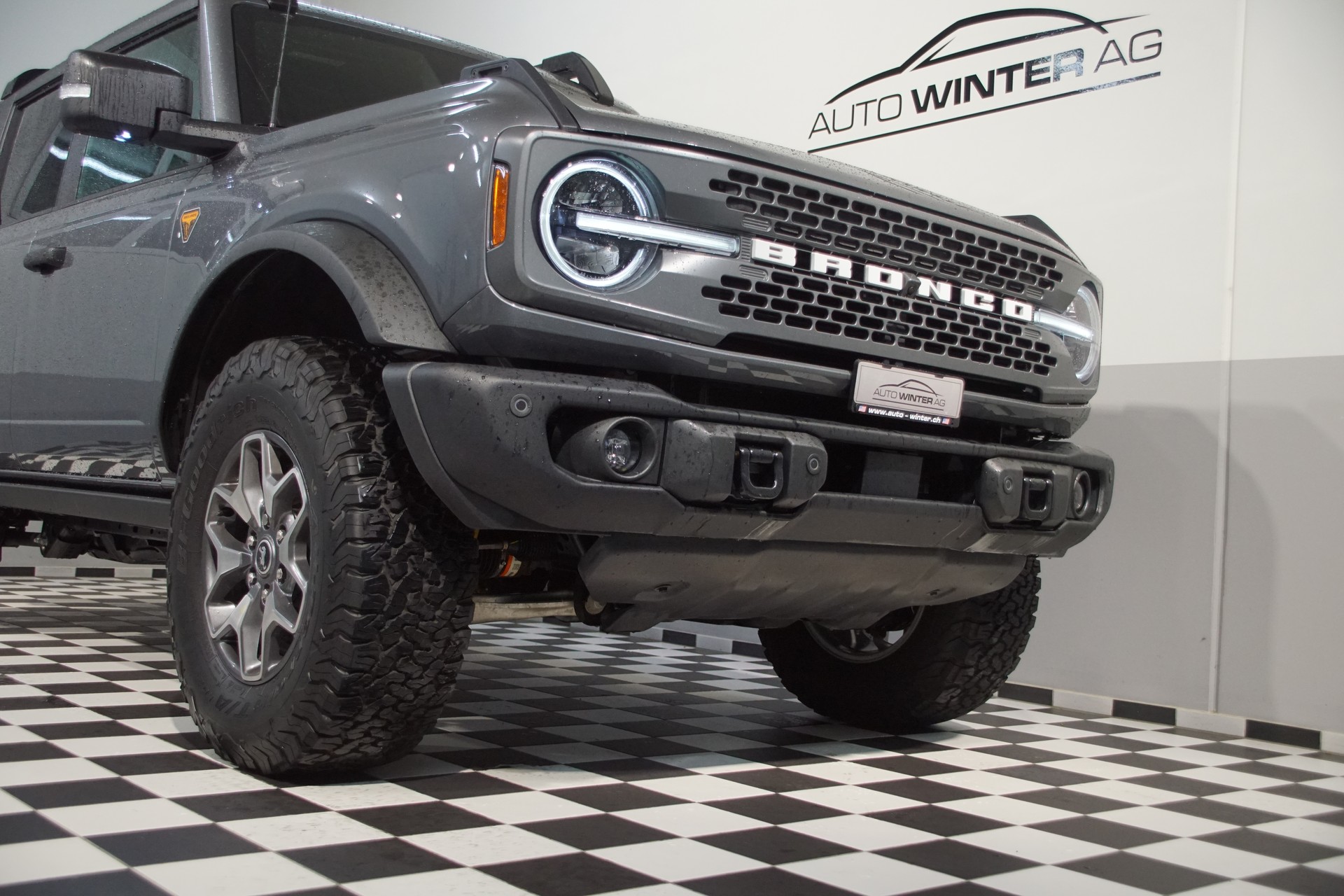 FORD Bronco 2.7 EcoB Badlands e-4WD EU-Modell-showroom-element-2