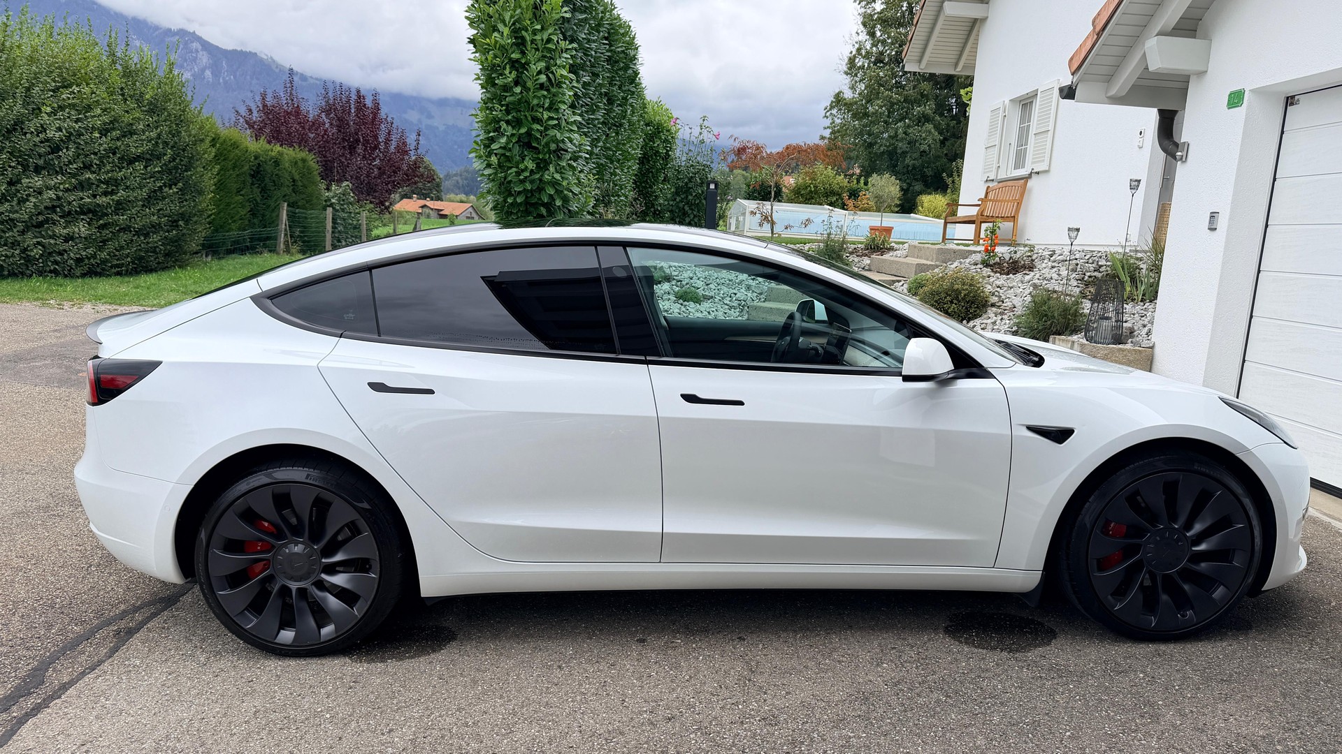 TESLA Performance-image-3