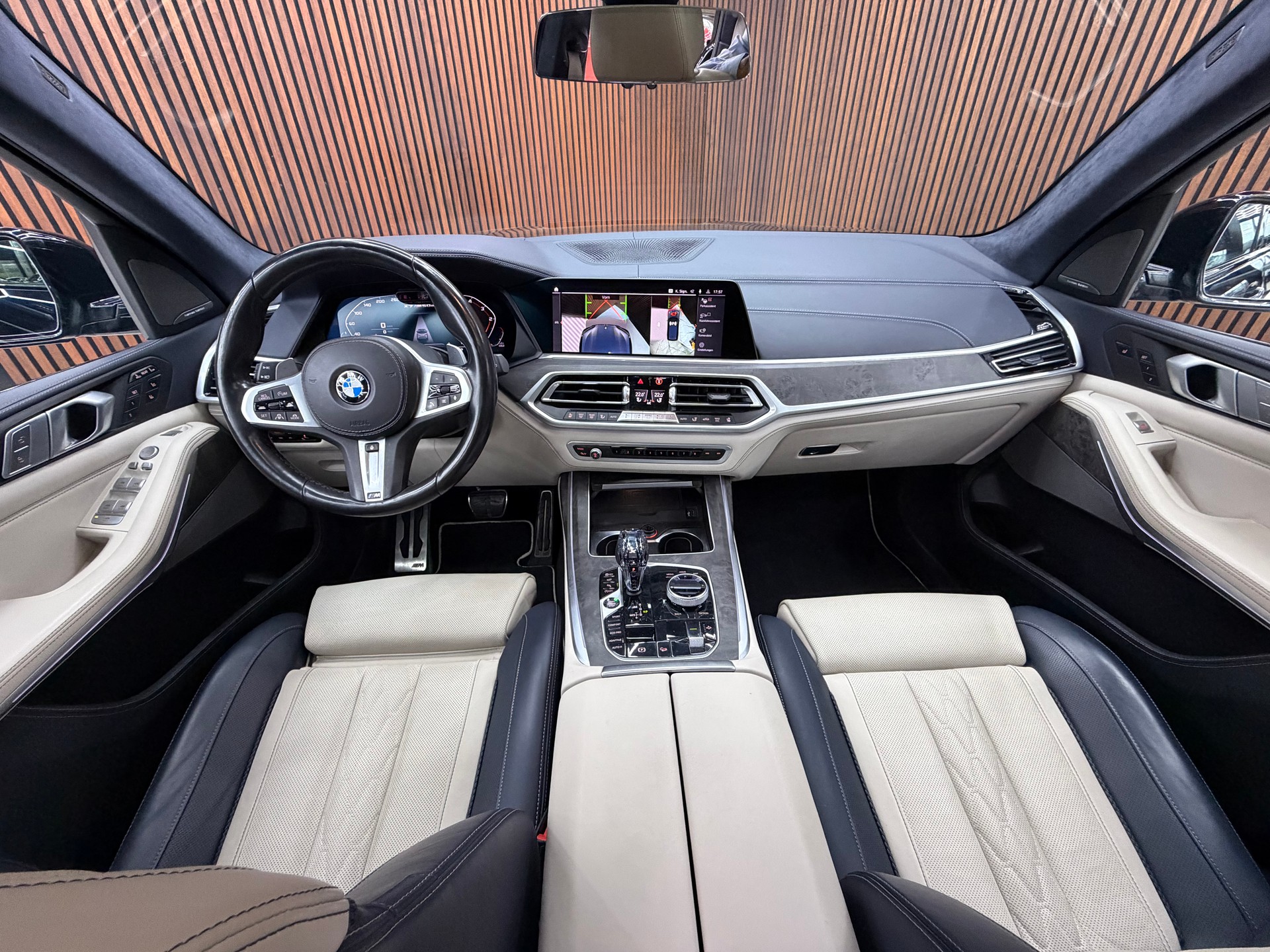 BMW X7 xDrive M50d Steptronic-image-12