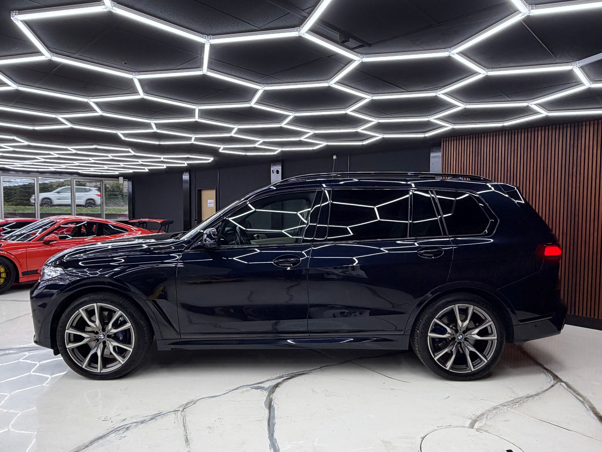 BMW X7 xDrive M50d Steptronic-image-4