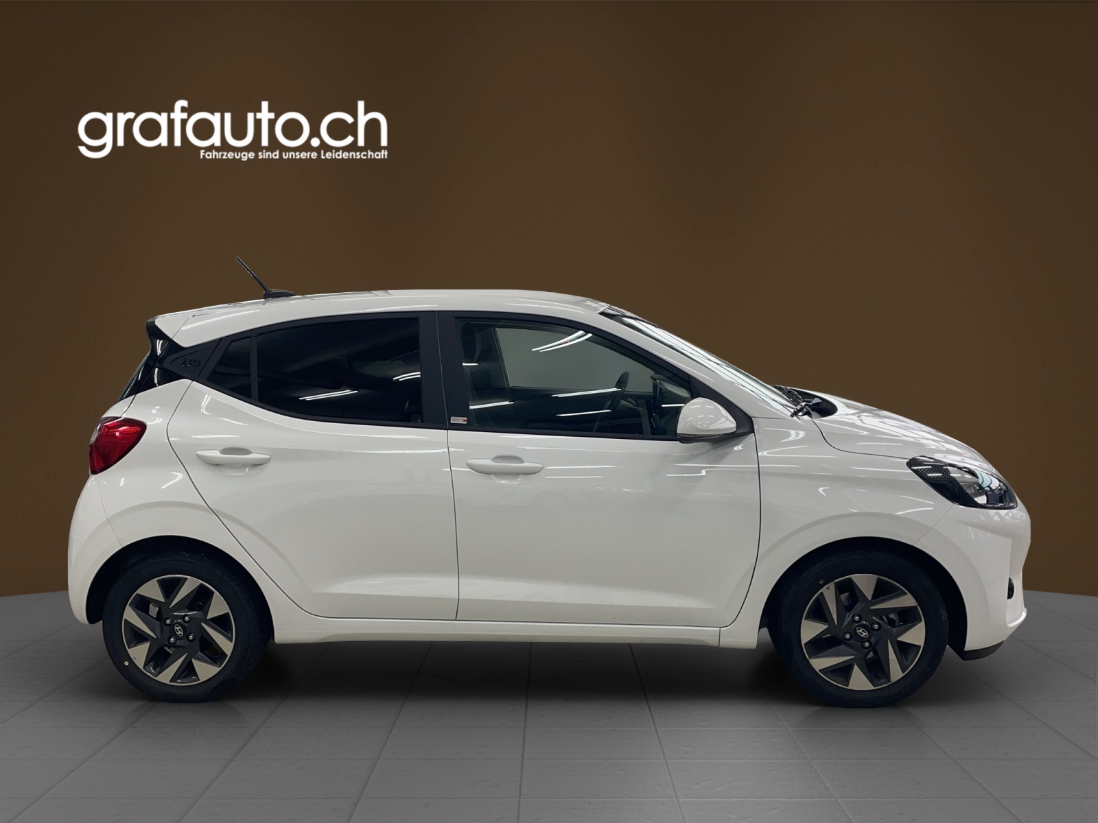 HYUNDAI i10 1.2 Amplia-image-2