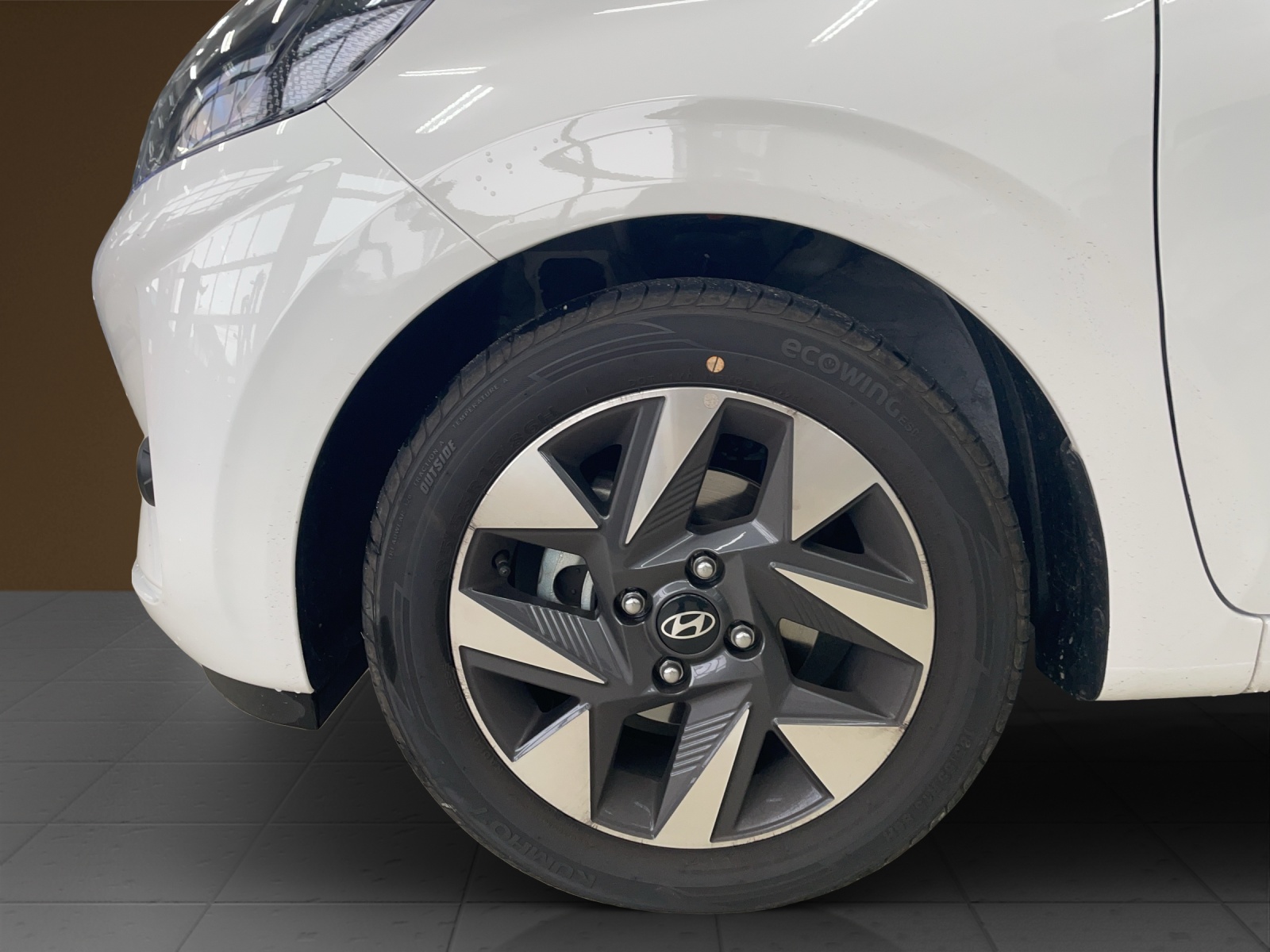 HYUNDAI i10 1.2 Amplia-image-13