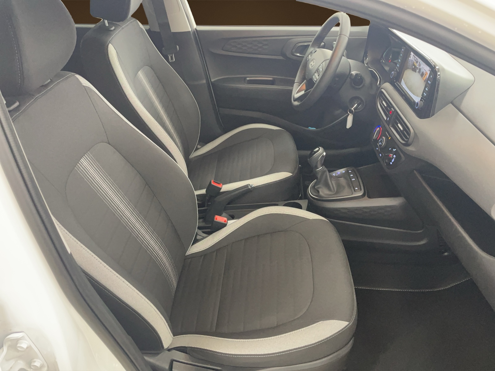 HYUNDAI i10 1.2 Amplia-image-8
