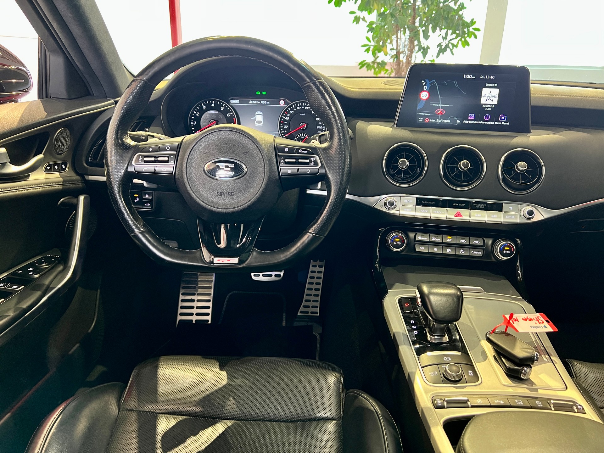KIA Stinger 3.3 T-GDi GT Automat AWD-image-13