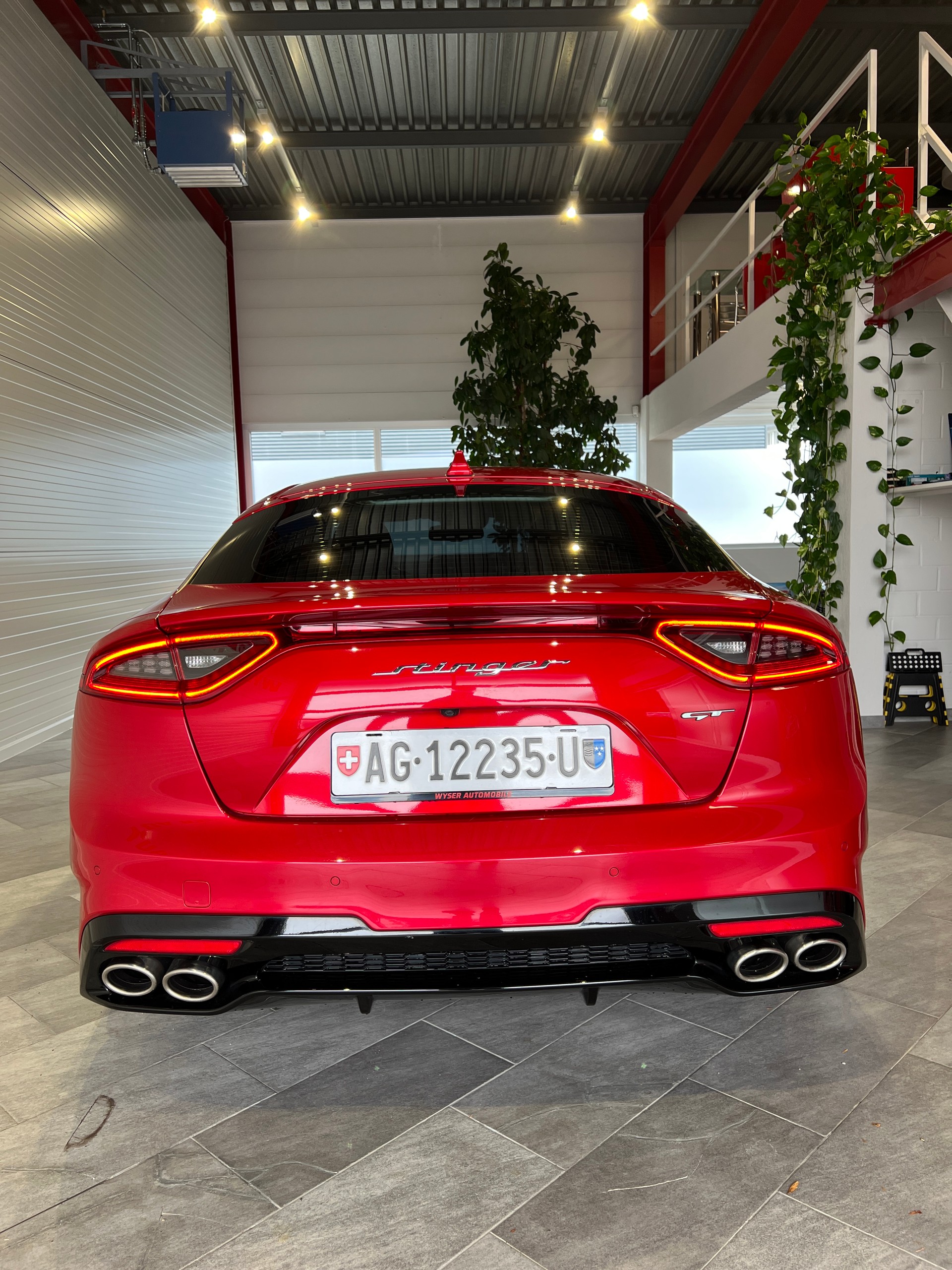 KIA Stinger 3.3 T-GDi GT Automat AWD-image-5