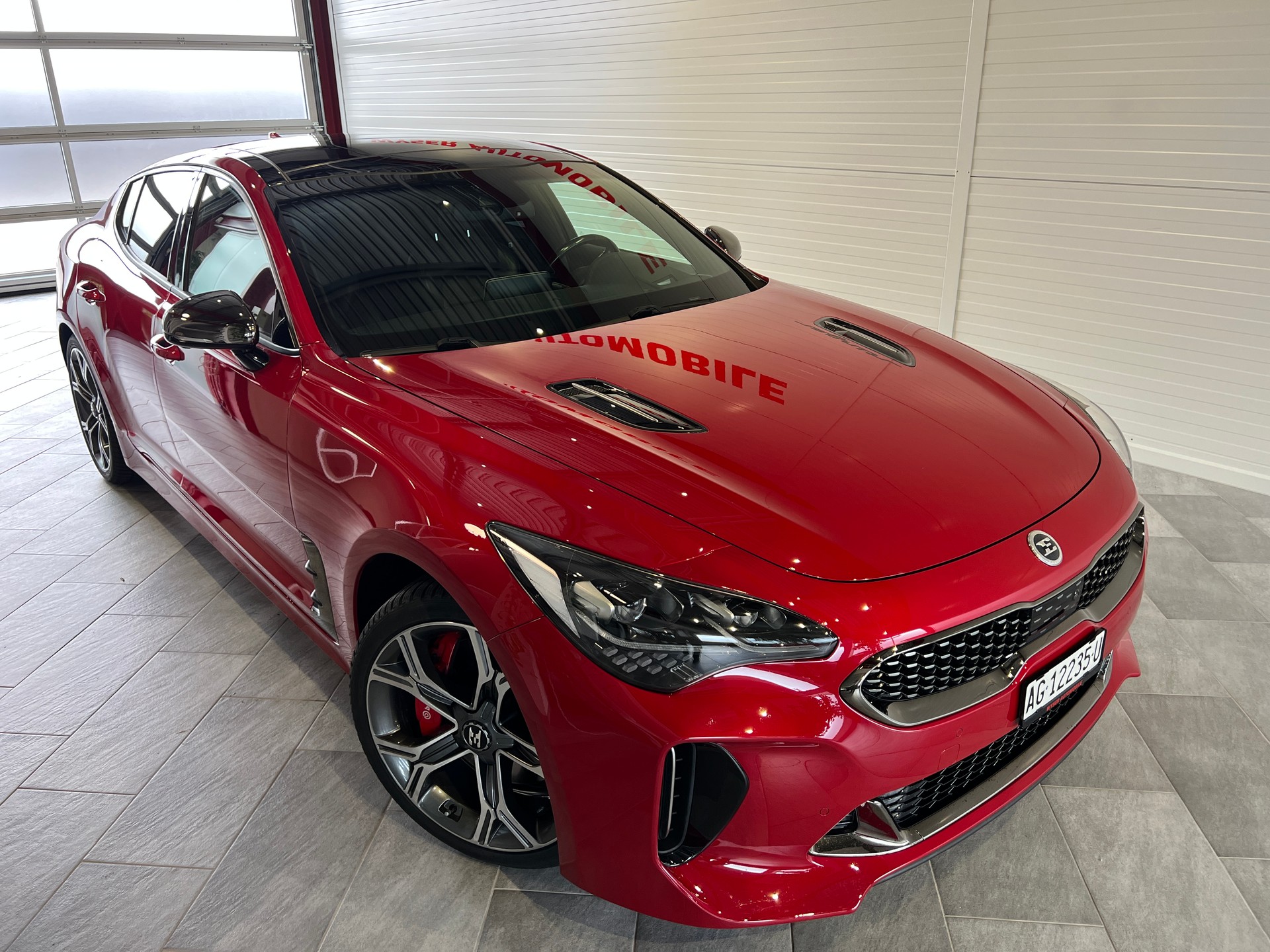 KIA Stinger 3.3 T-GDi GT Automat AWD-image-1