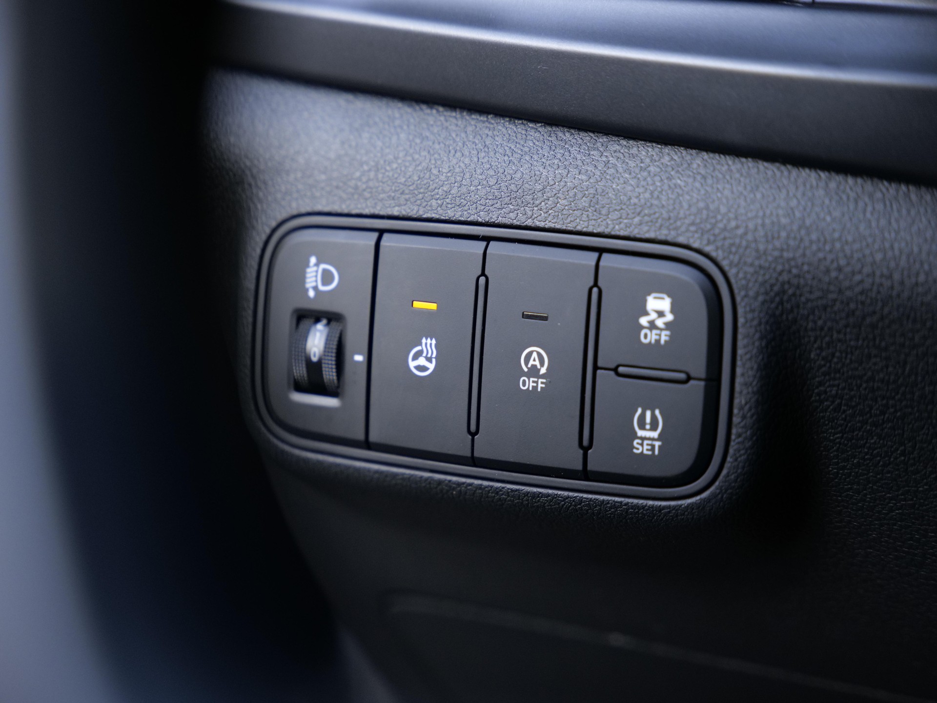 HYUNDAI i20 1.0 T-GDi Amplia-image-18