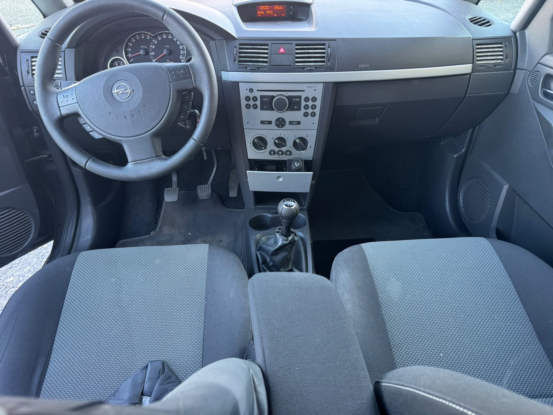 OPEL Meriva 1.8i 16V Enjoy-image-12
