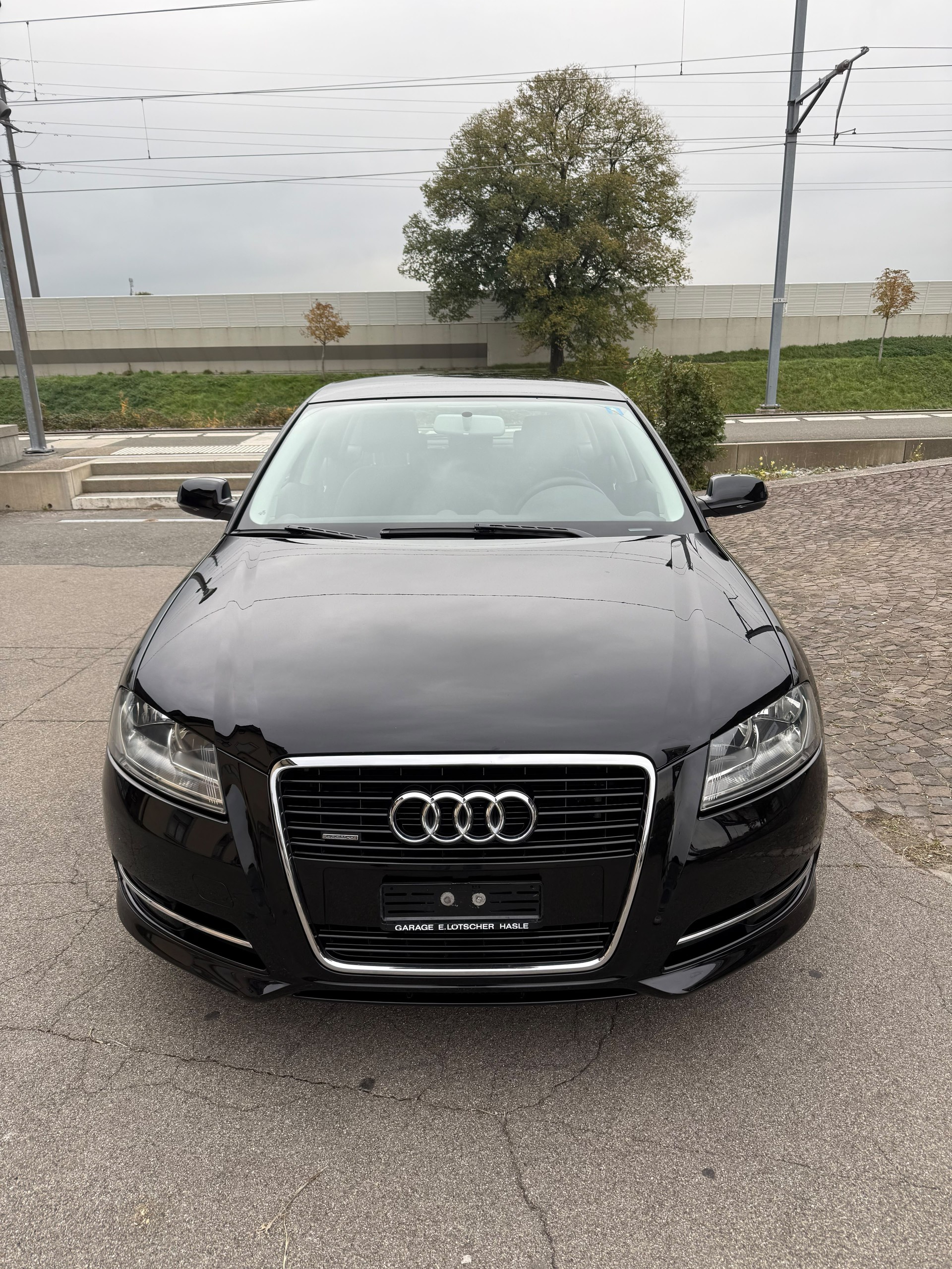 AUDI A3 Sportback 2.0 TDI Ambition quattro-image-5