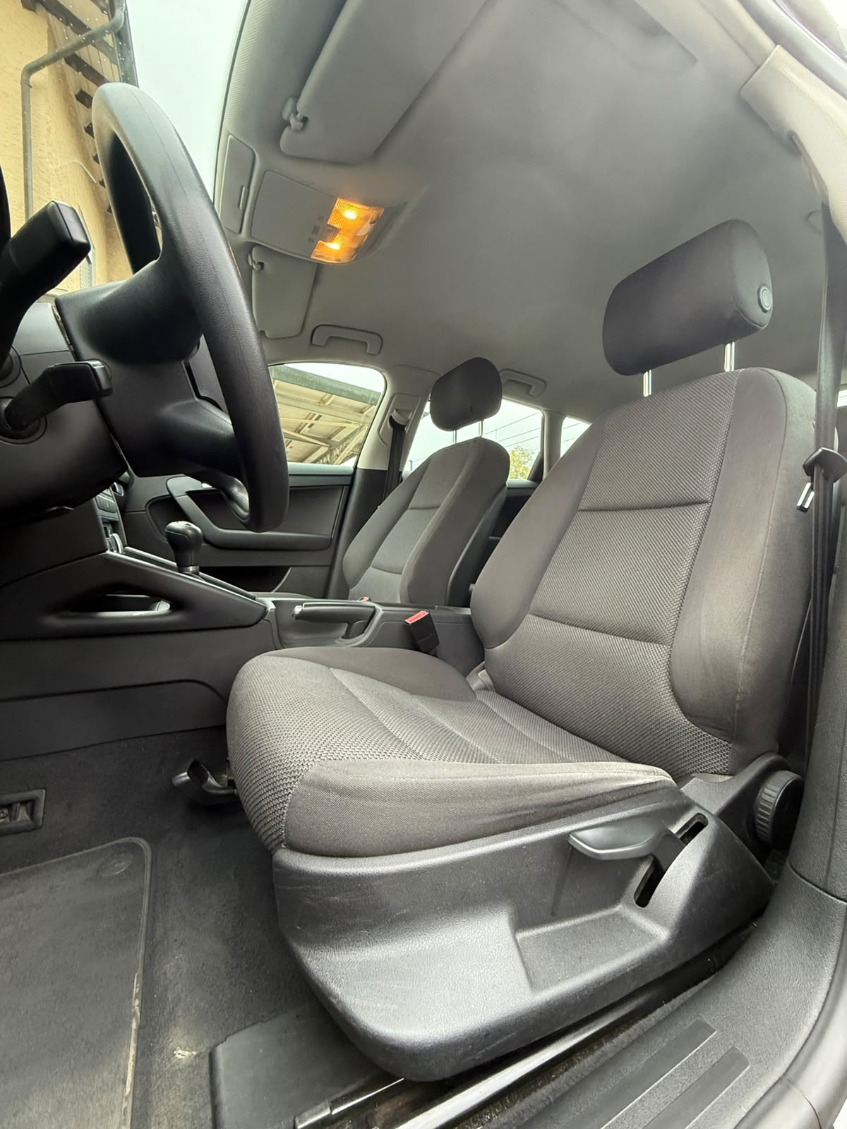 AUDI A3 Sportback 2.0 TDI Ambition quattro-image-7