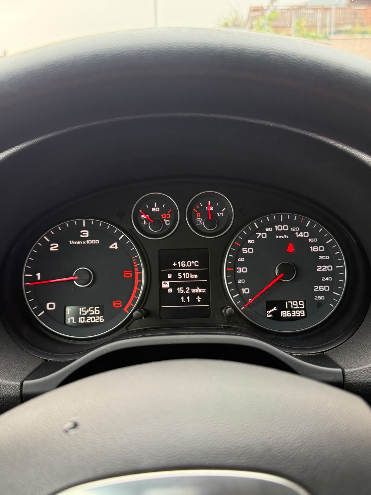 AUDI A3 Sportback 2.0 TDI Ambition quattro-image-10