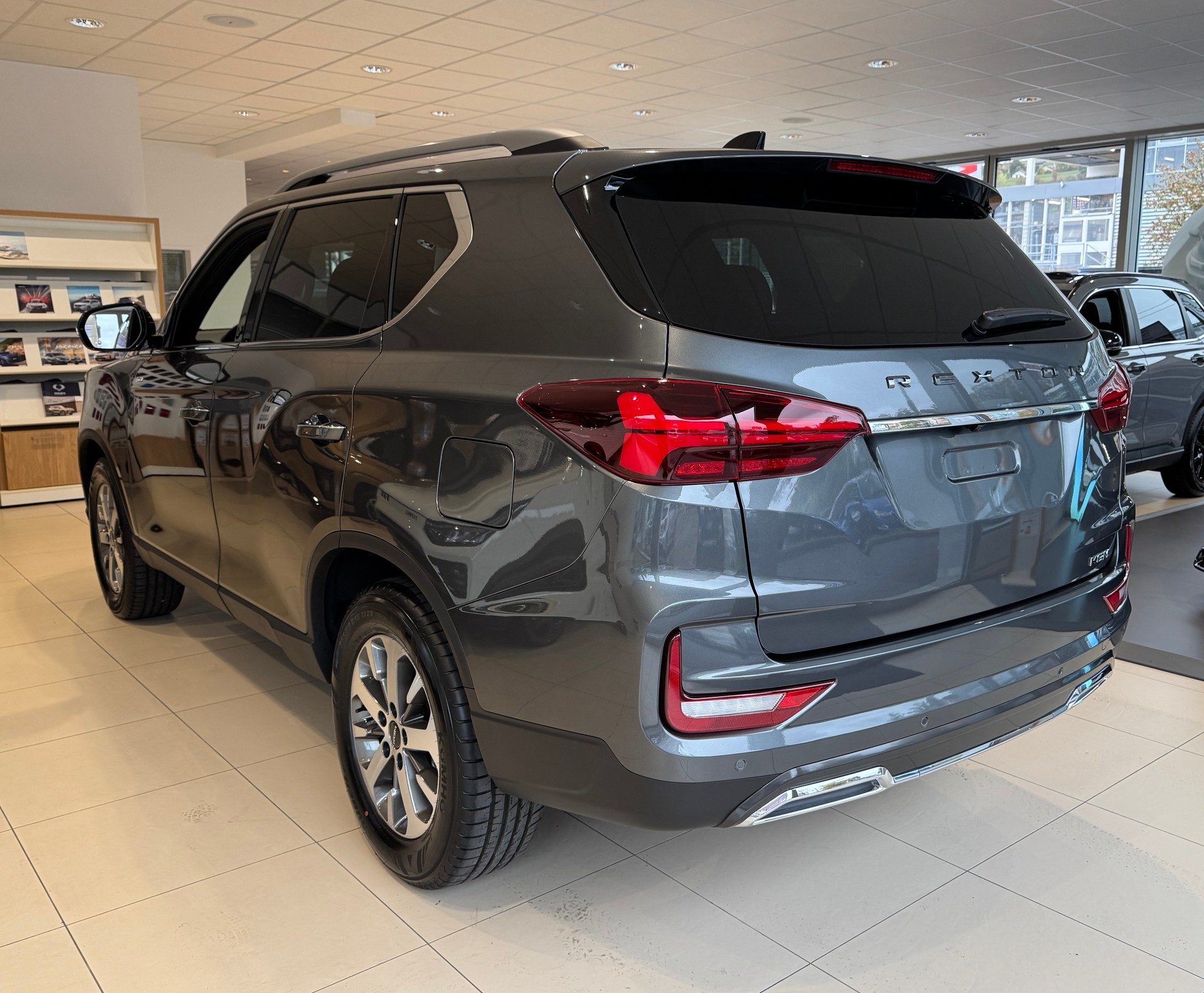 KGM-SsangYong Rexton 2.2 CRDi Platinum 4WD AT-image-5
