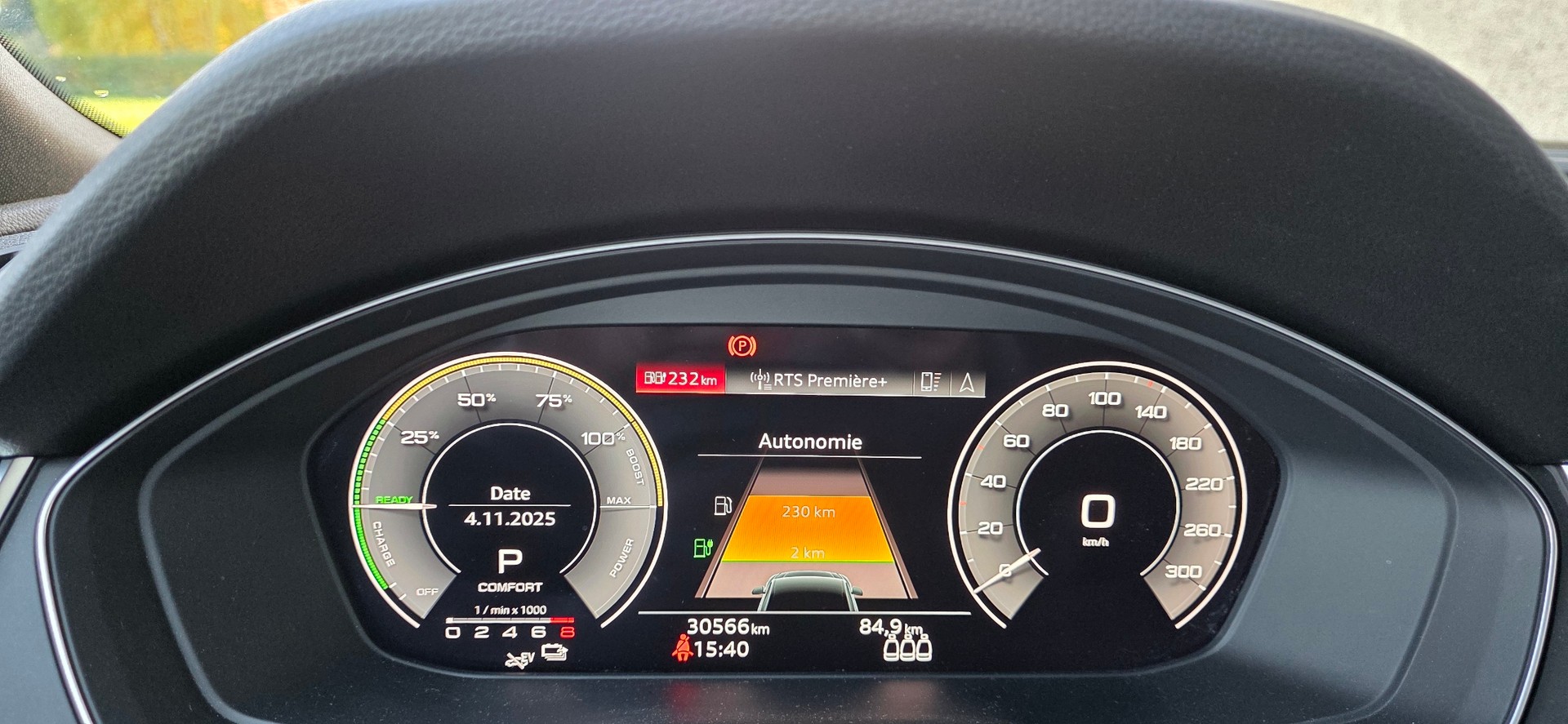 AUDI Q5 50 TFSI e PHEV S line quattro S-tronic-image-6