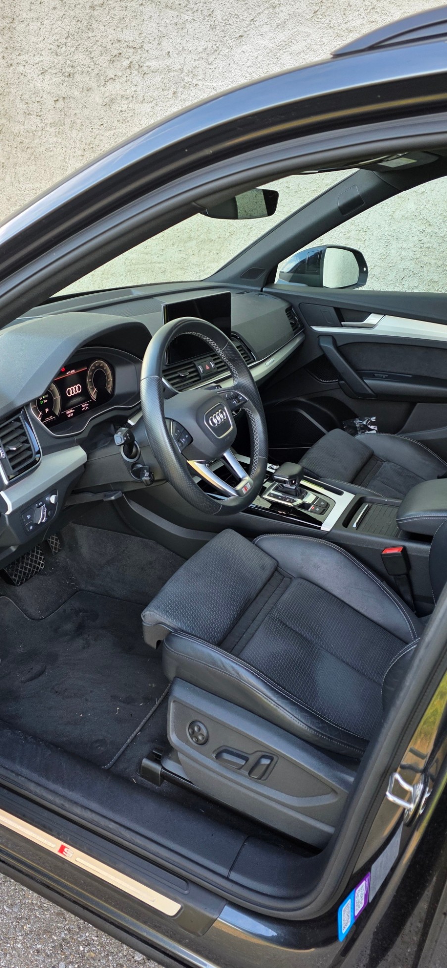 AUDI Q5 50 TFSI e PHEV S line quattro S-tronic-image-3