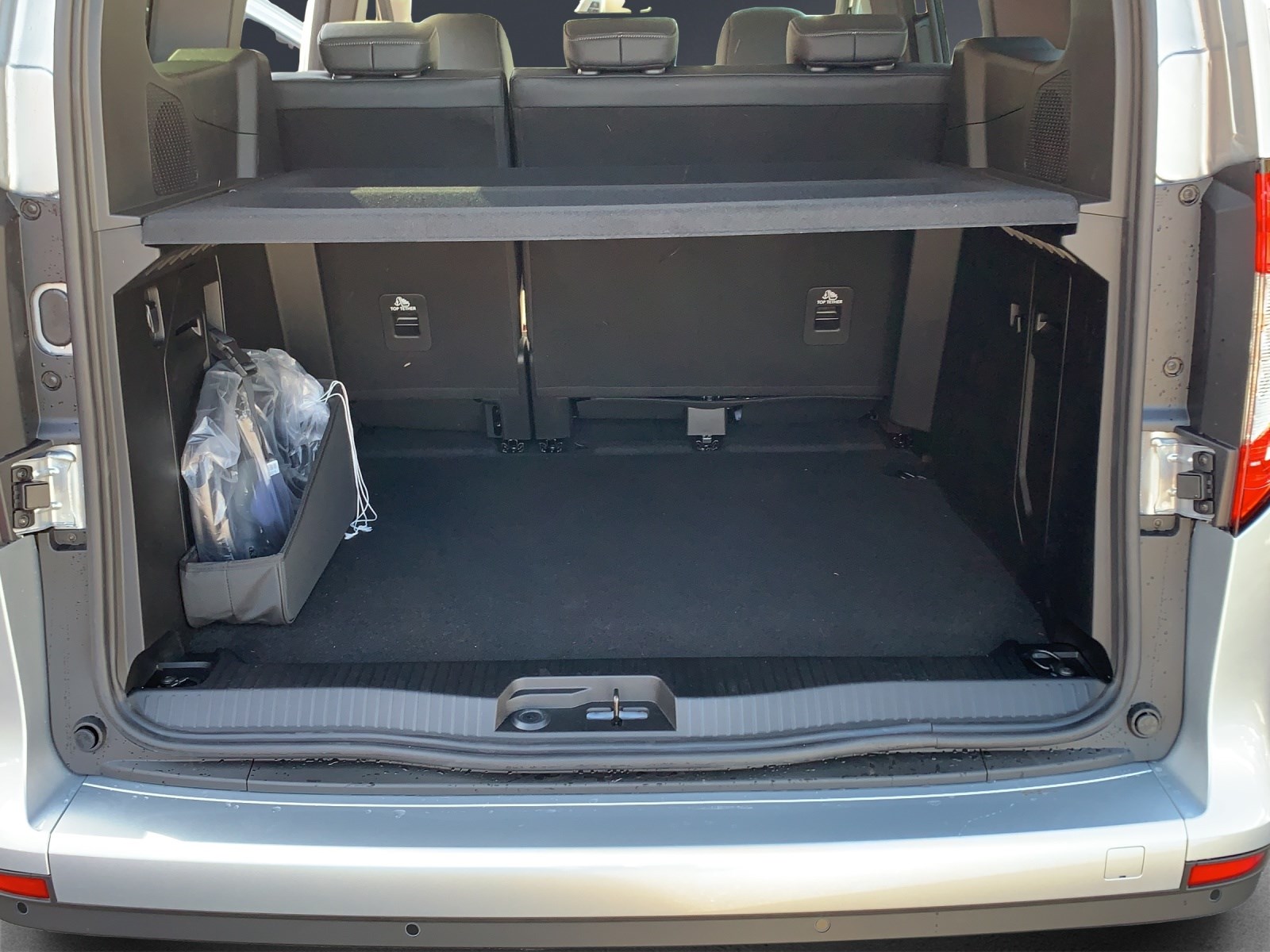 MERCEDES-BENZ EQT Standard-image-11