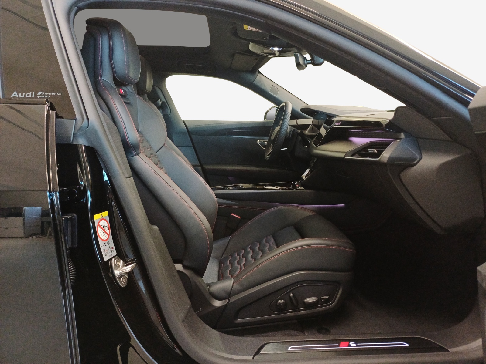 AUDI S e-tron GT quattro-image-15