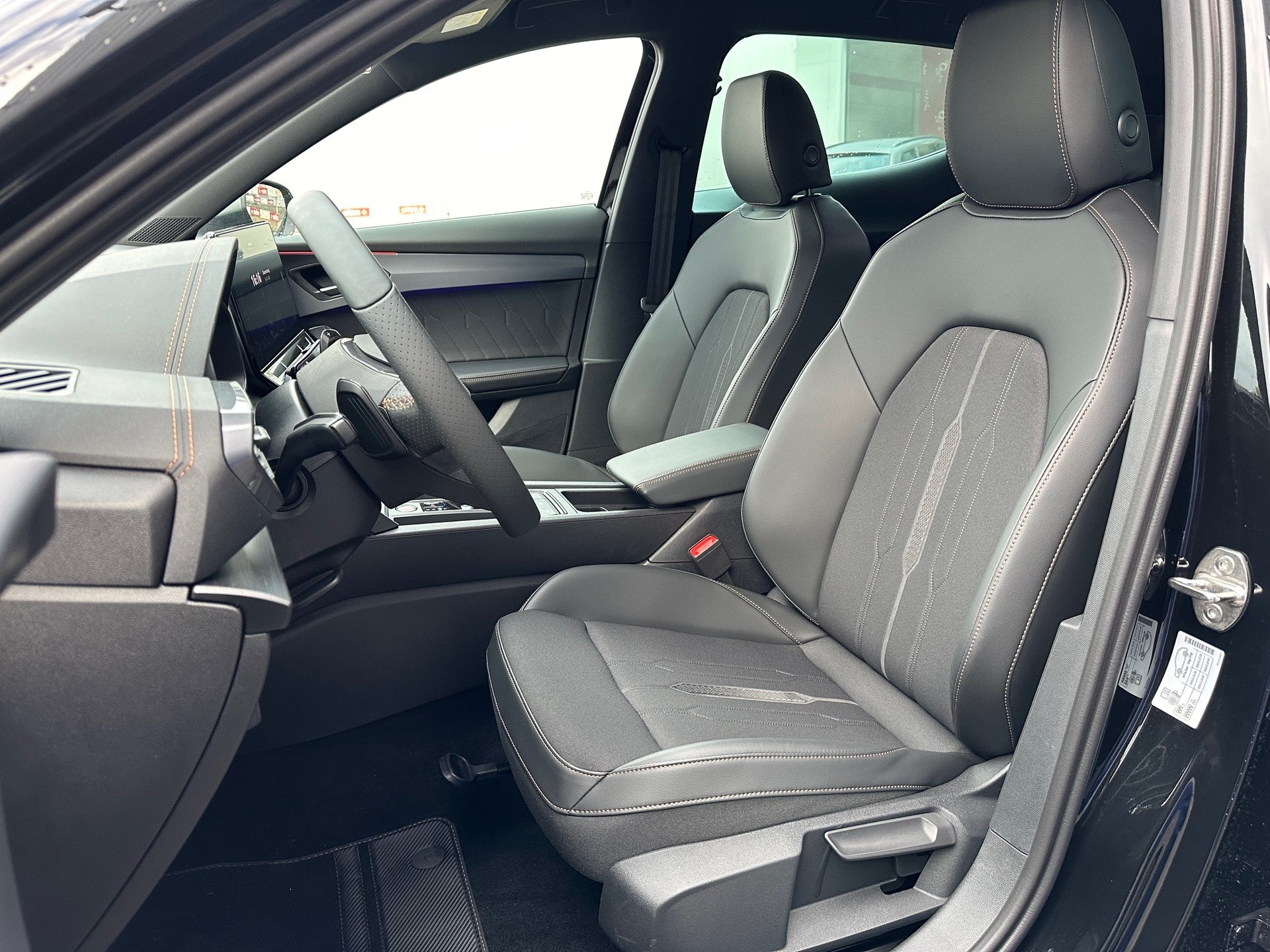 CUPRA Formentor 1.4 e-HYBRID pHEV Inicio DSG-image-5