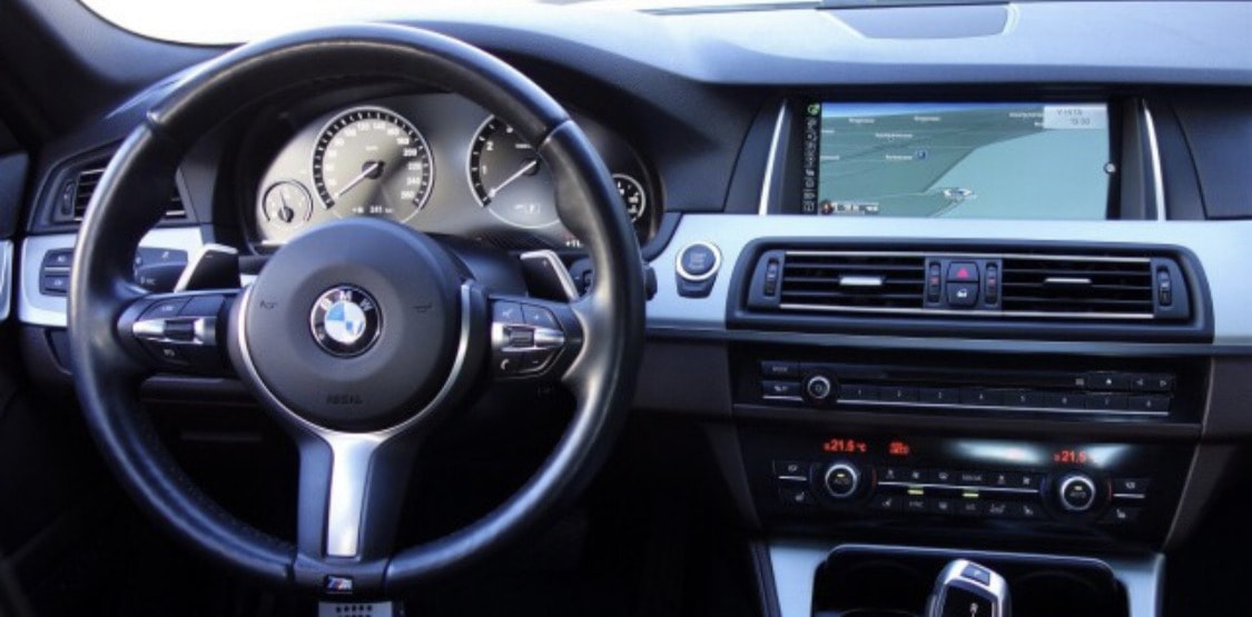 BMW ActiveHybrid 5 Steptronic-image-6