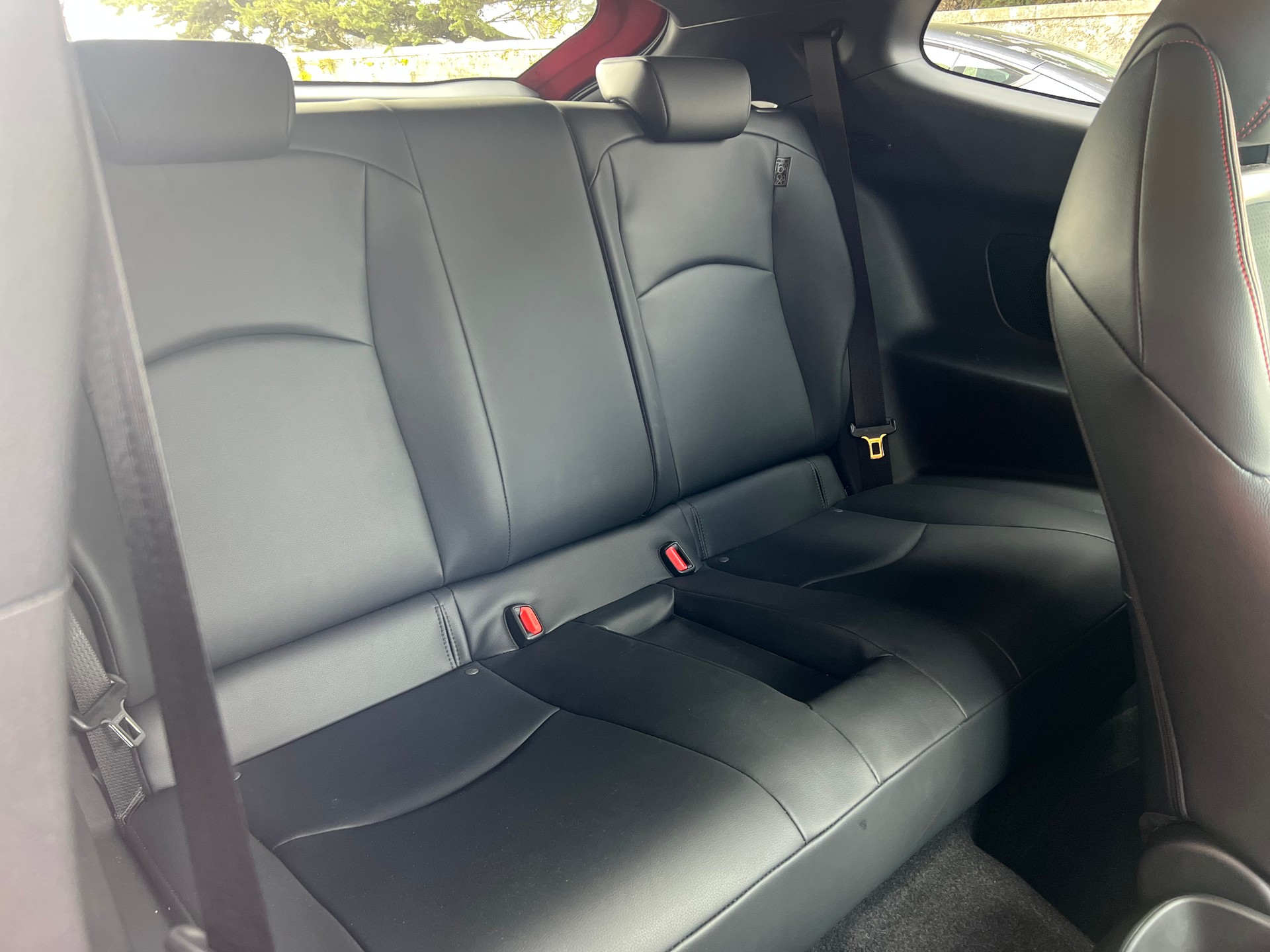 TOYOTA Yaris 1.6 GR Sport-image-9