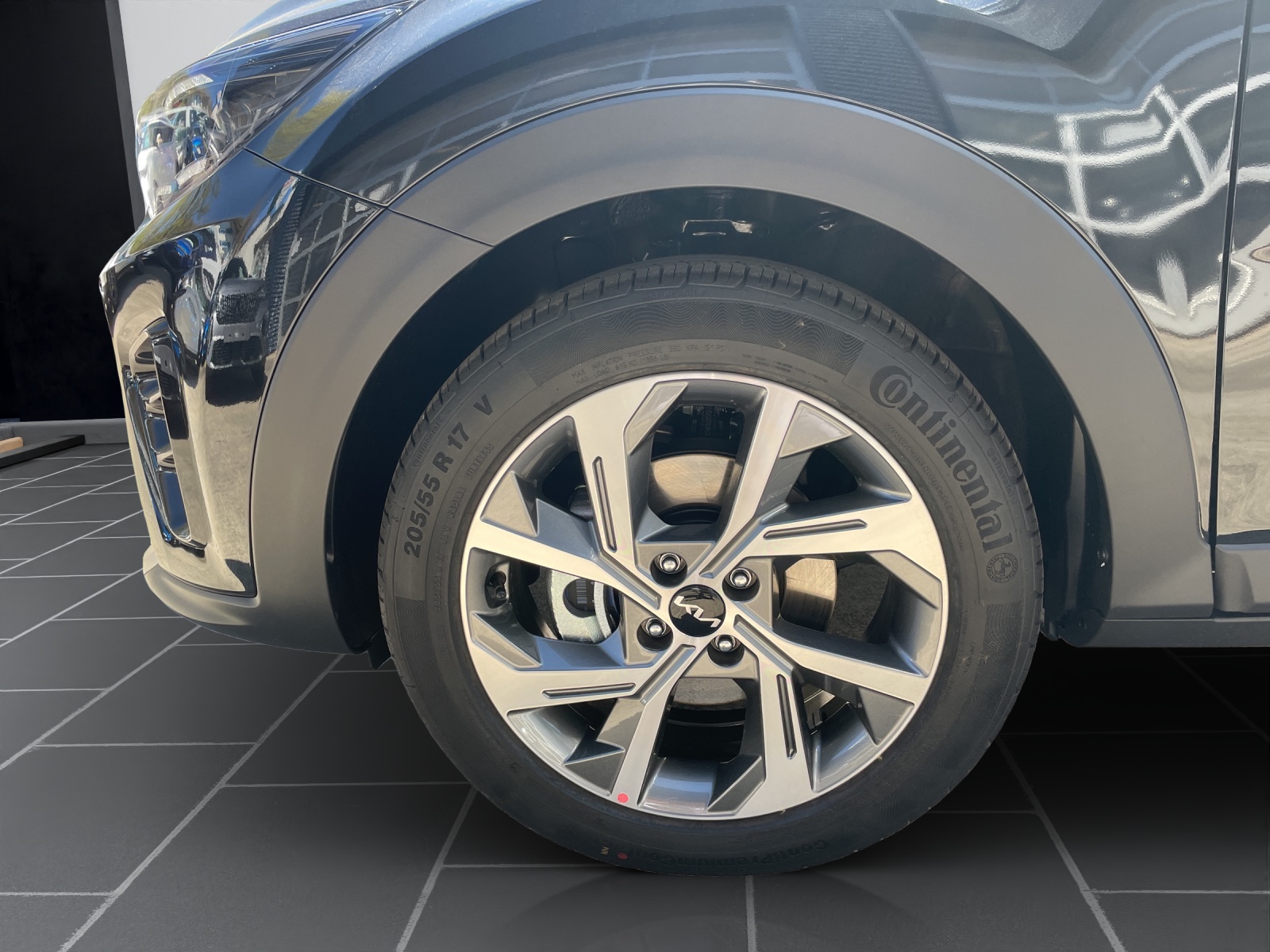 KIA Stonic 1.0T-GDI GT-Li DCT-image-10