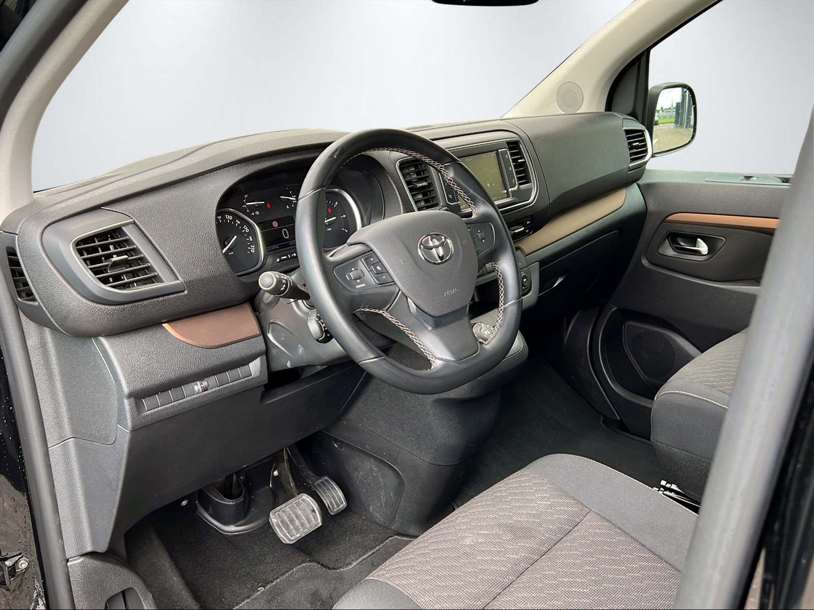 TOYOTA PROACE Verso L2 2.0 D Trend-image-13