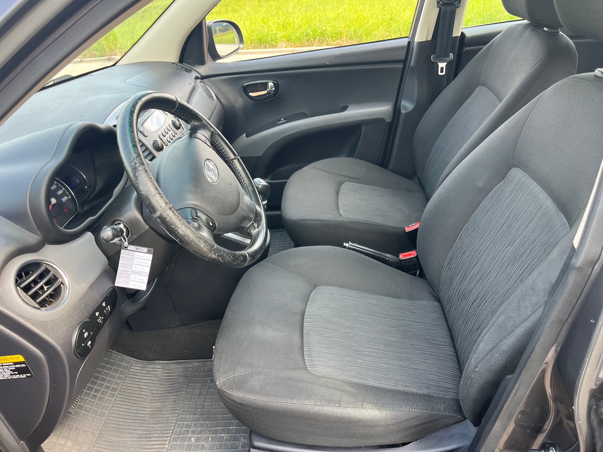 HYUNDAI i10 1.2 Style-image-9