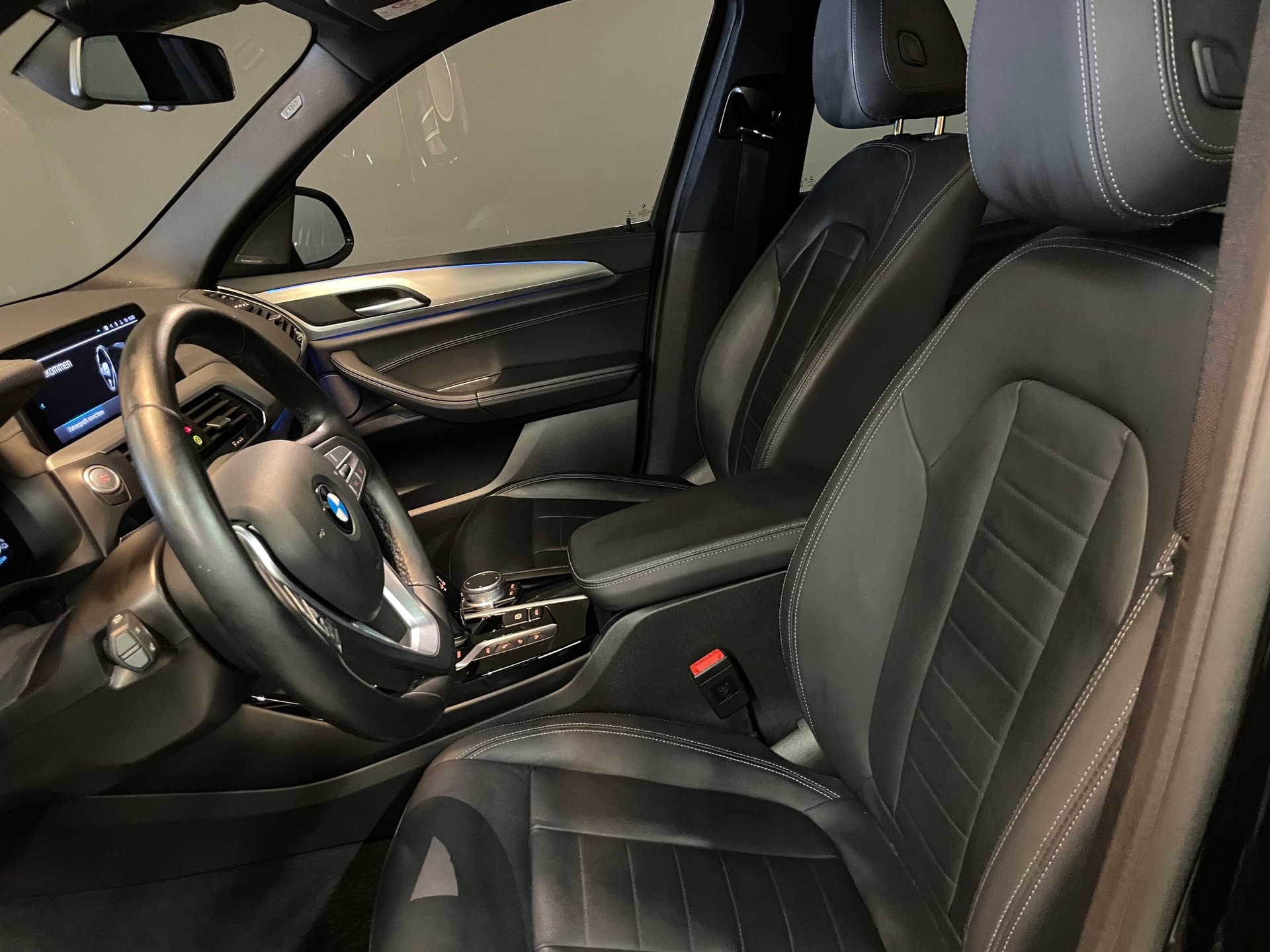 BMW X3 xDrive 30e Luxury Line Steptronic-image-3