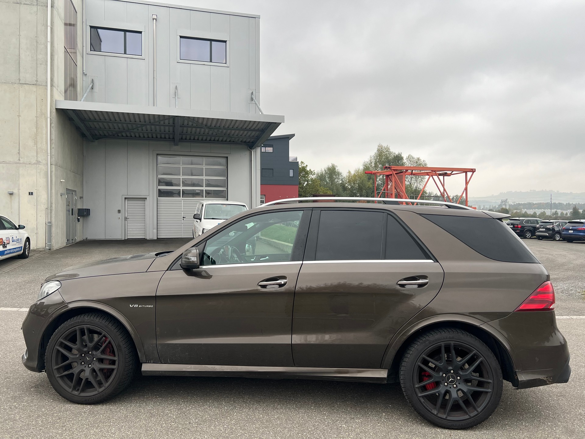 MERCEDES-BENZ GLE 63 S AMG 4Matic Speedshift Plus 7G-Tronic-showroom-element-3