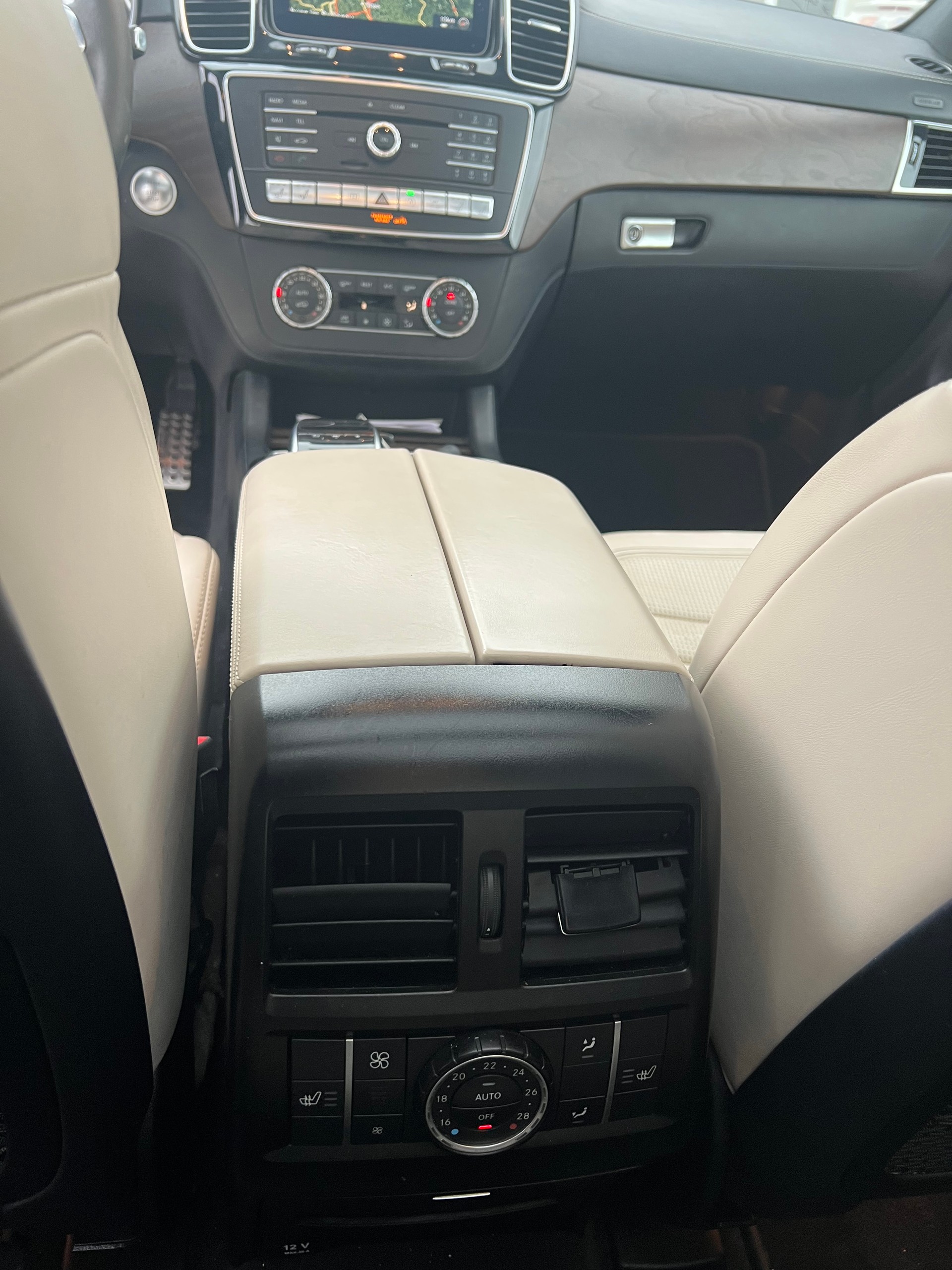 MERCEDES-BENZ GLE 63 S AMG 4Matic Speedshift Plus 7G-Tronic-image-16