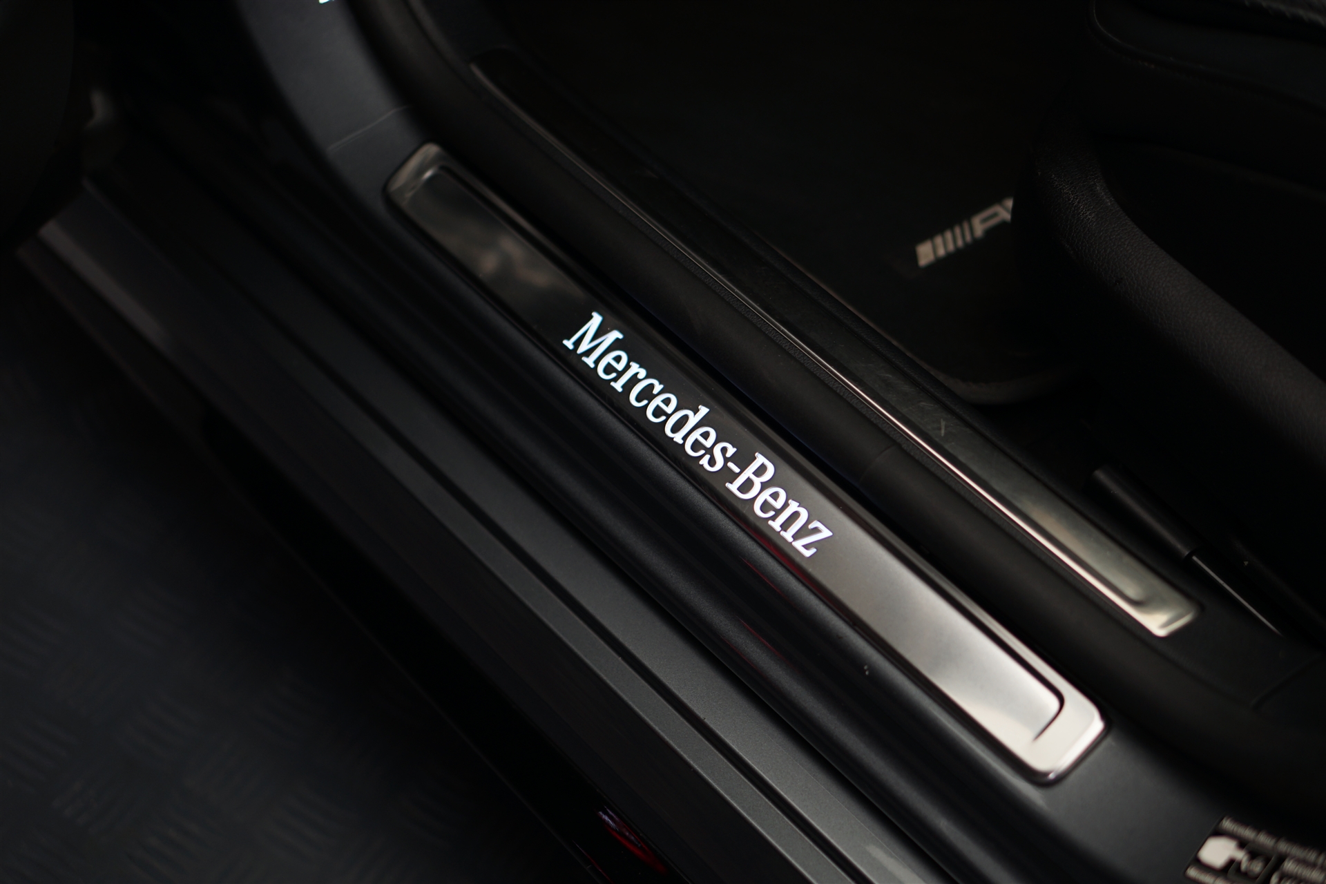 MERCEDES-BENZ S 350 d 4Matic AMG Line 9G-Tronic *CH-Fahrzeug* *Panorama* *Burmester* *MBUX*-image-33