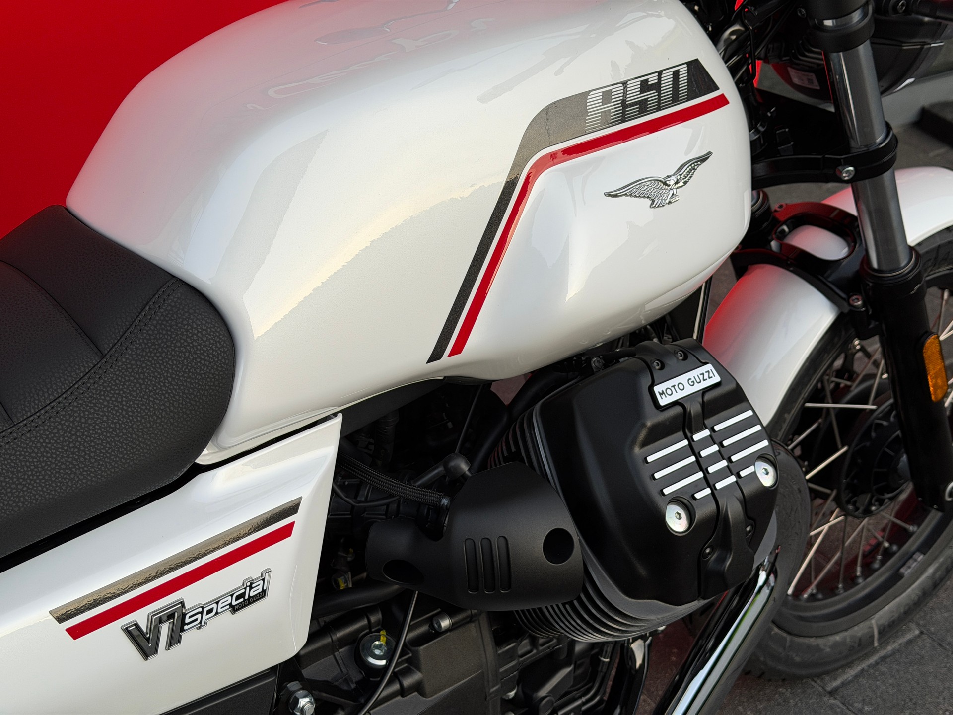 MOTO GUZZI V7 IV 850 Special E5+ (35kW)-image-8