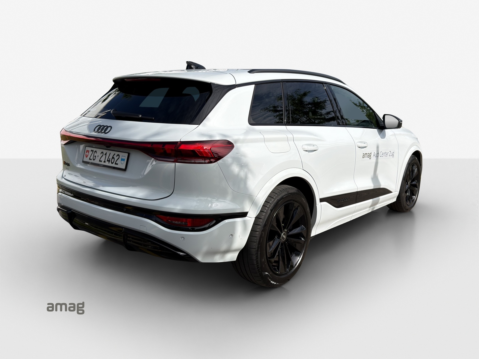 AUDI SQ6 e-tron quattro-image-4