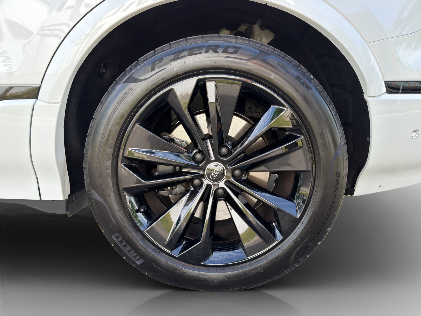 AUDI SQ6 e-tron quattro-image-13