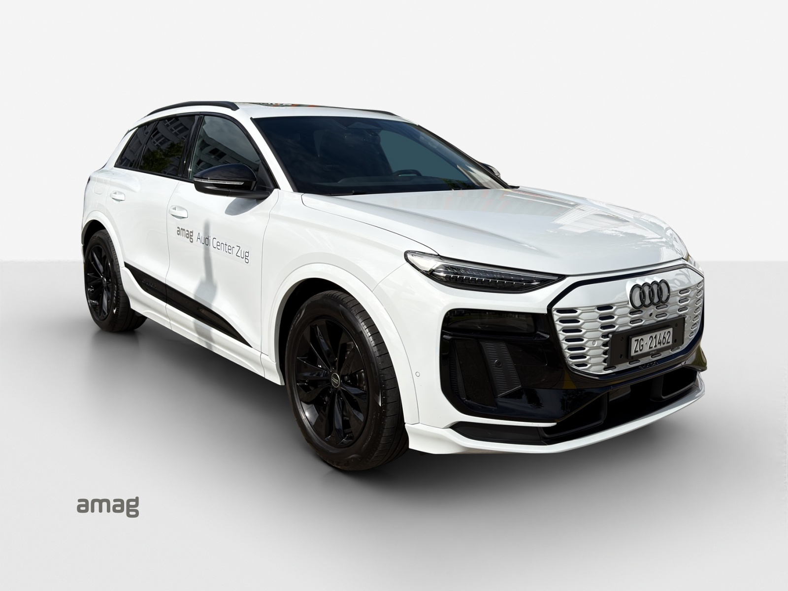 AUDI SQ6 e-tron quattro-image-5
