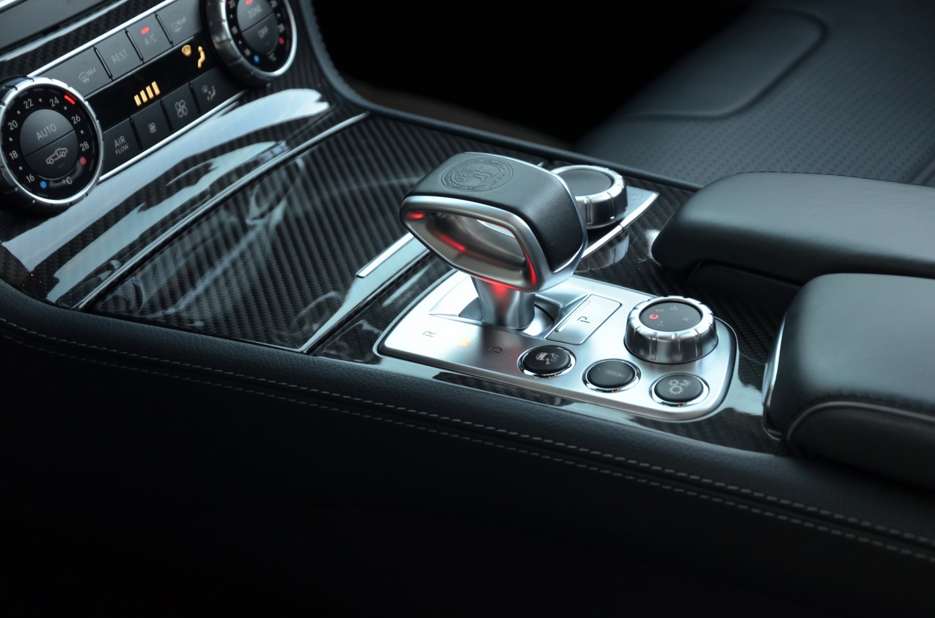 MERCEDES-BENZ SL 63 AMG Speedshift*Ohne OPF*CH-Fahrzeug,Gratis Service,Frisch ab MFK,1 Jahr oder 20'000km Garantie*-image-13