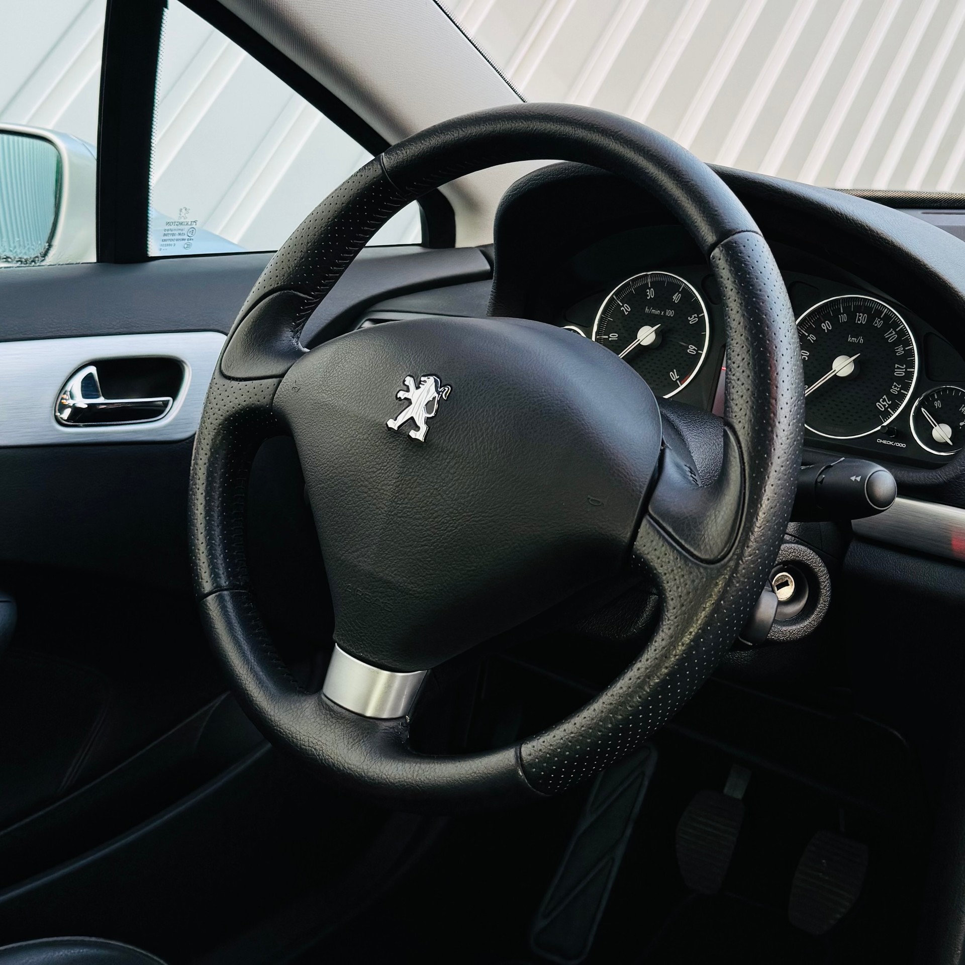 PEUGEOT 407 Coupé 3.0 Pack-image-16