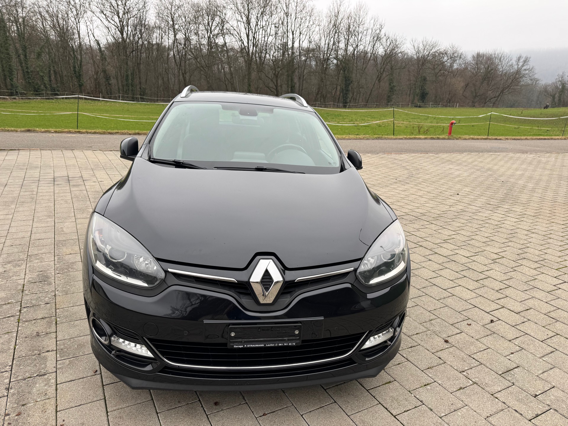 RENAULT Mégane Grandtour 1.2 16V Turbo Limited EDC-image-1