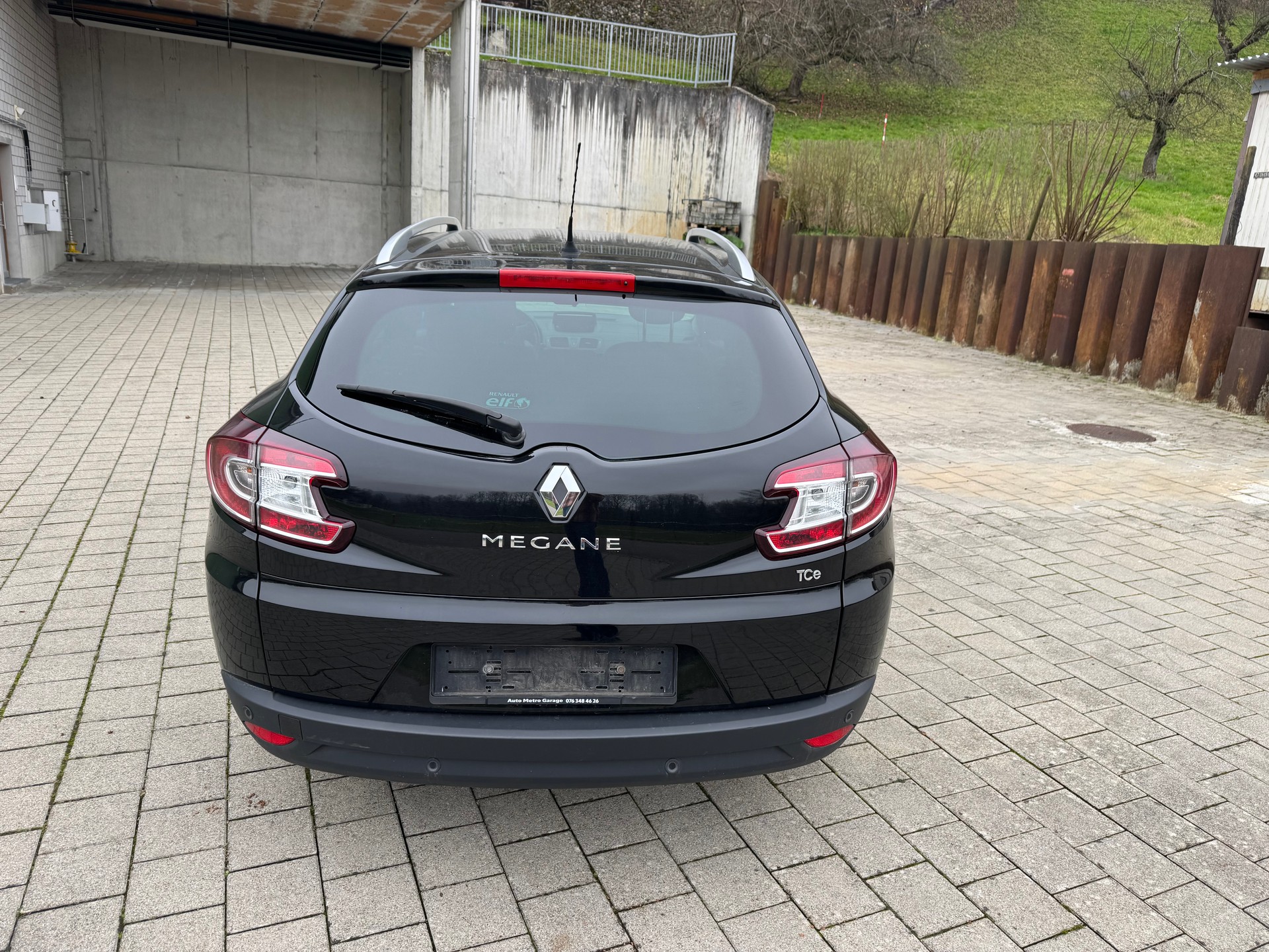 RENAULT Mégane Grandtour 1.2 16V Turbo Limited EDC-image-4