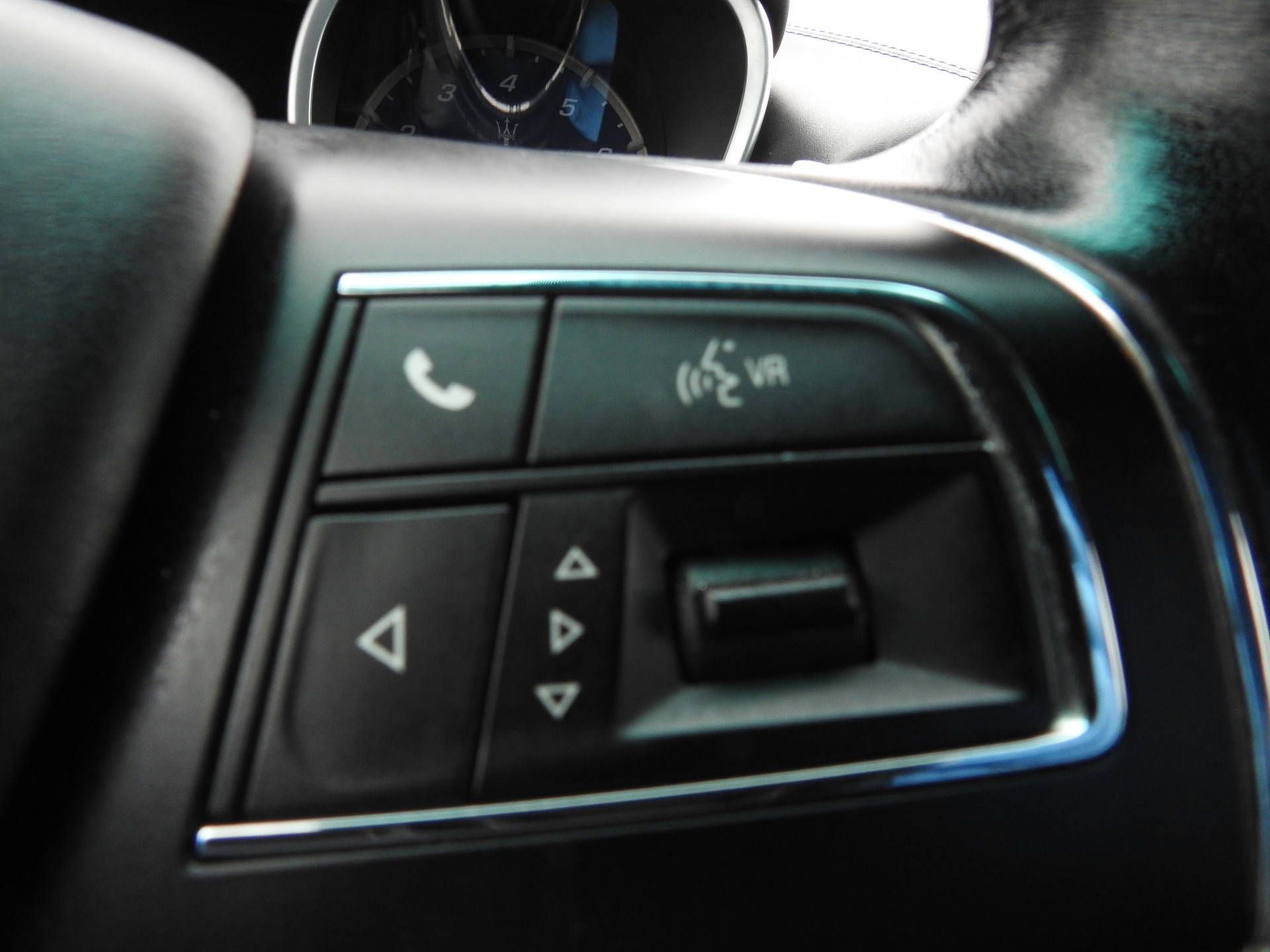 MASERATI Ghibli S Q4 3.0 V6 Automatica-image-24
