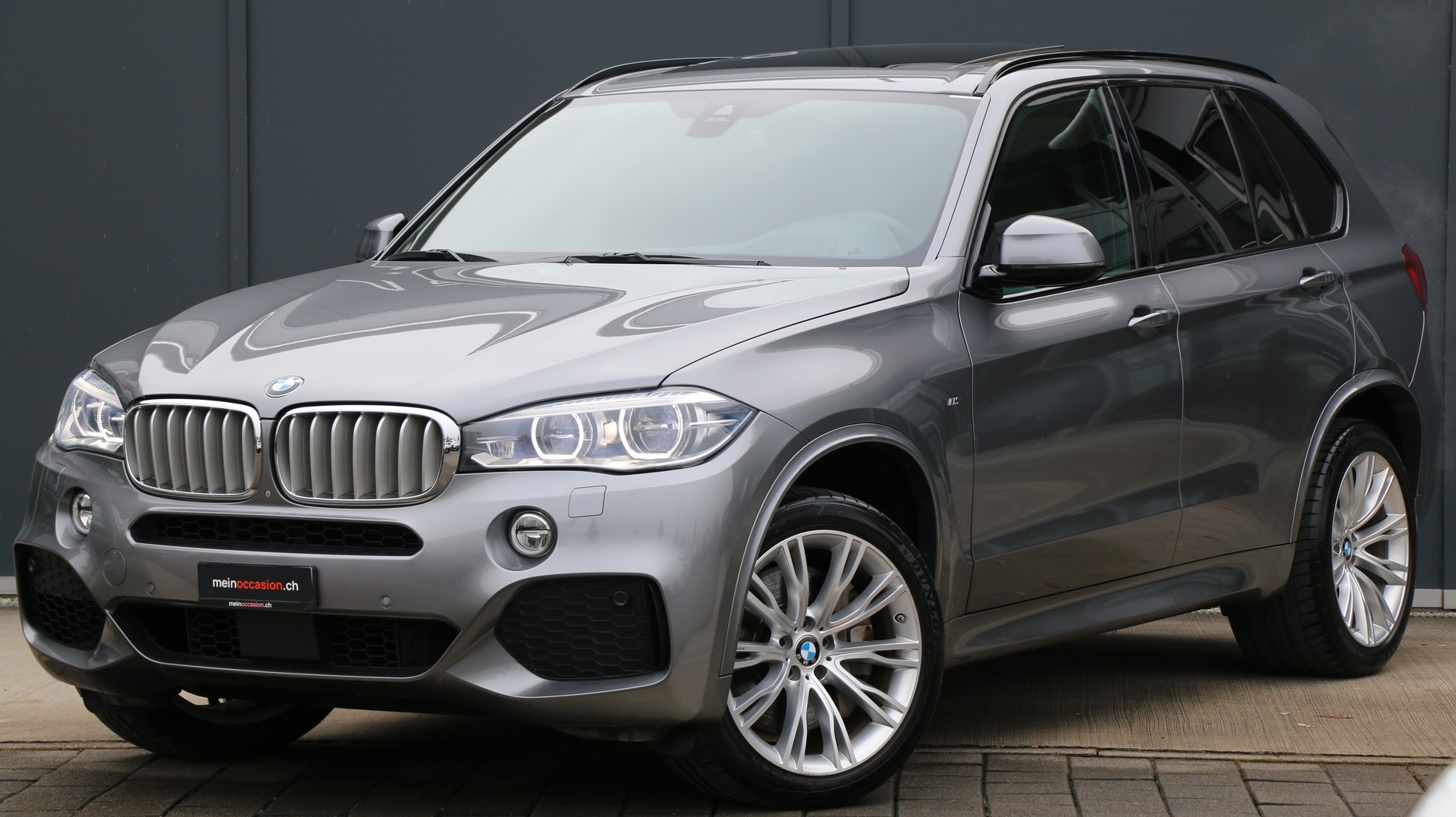 BMW X5 xDrive 50i-image-1